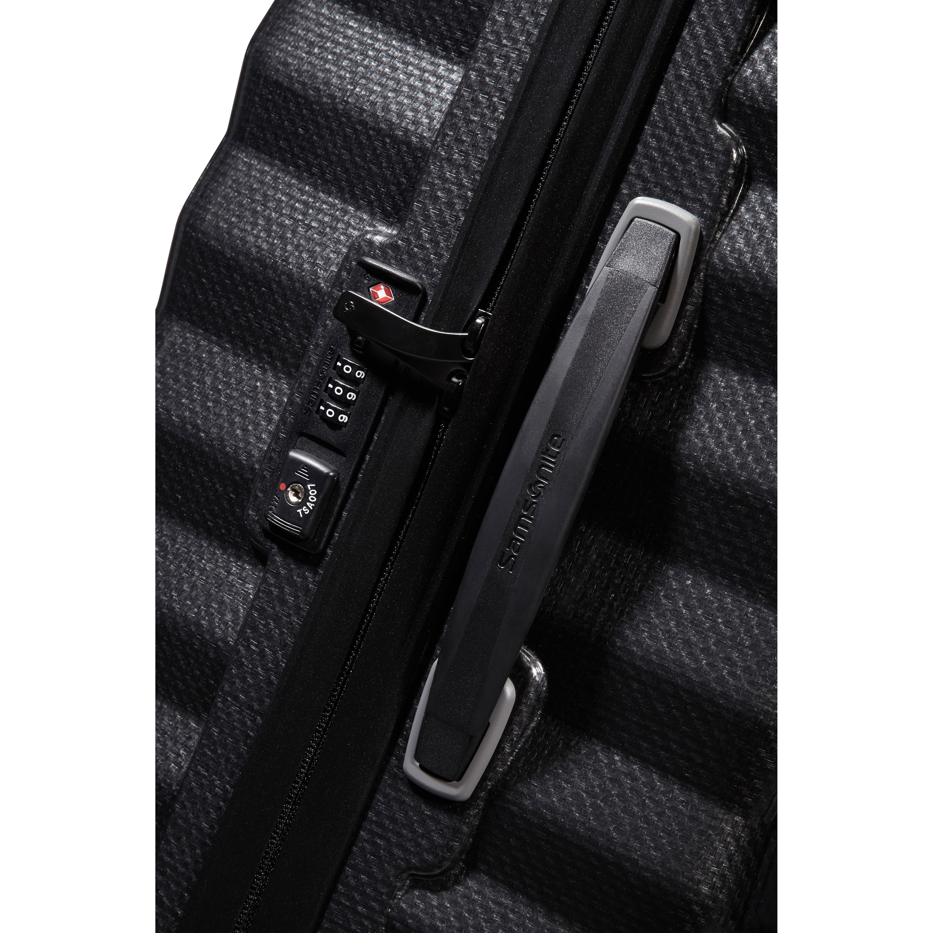 Black Label Lite-Shock Carry-On Spinner Black