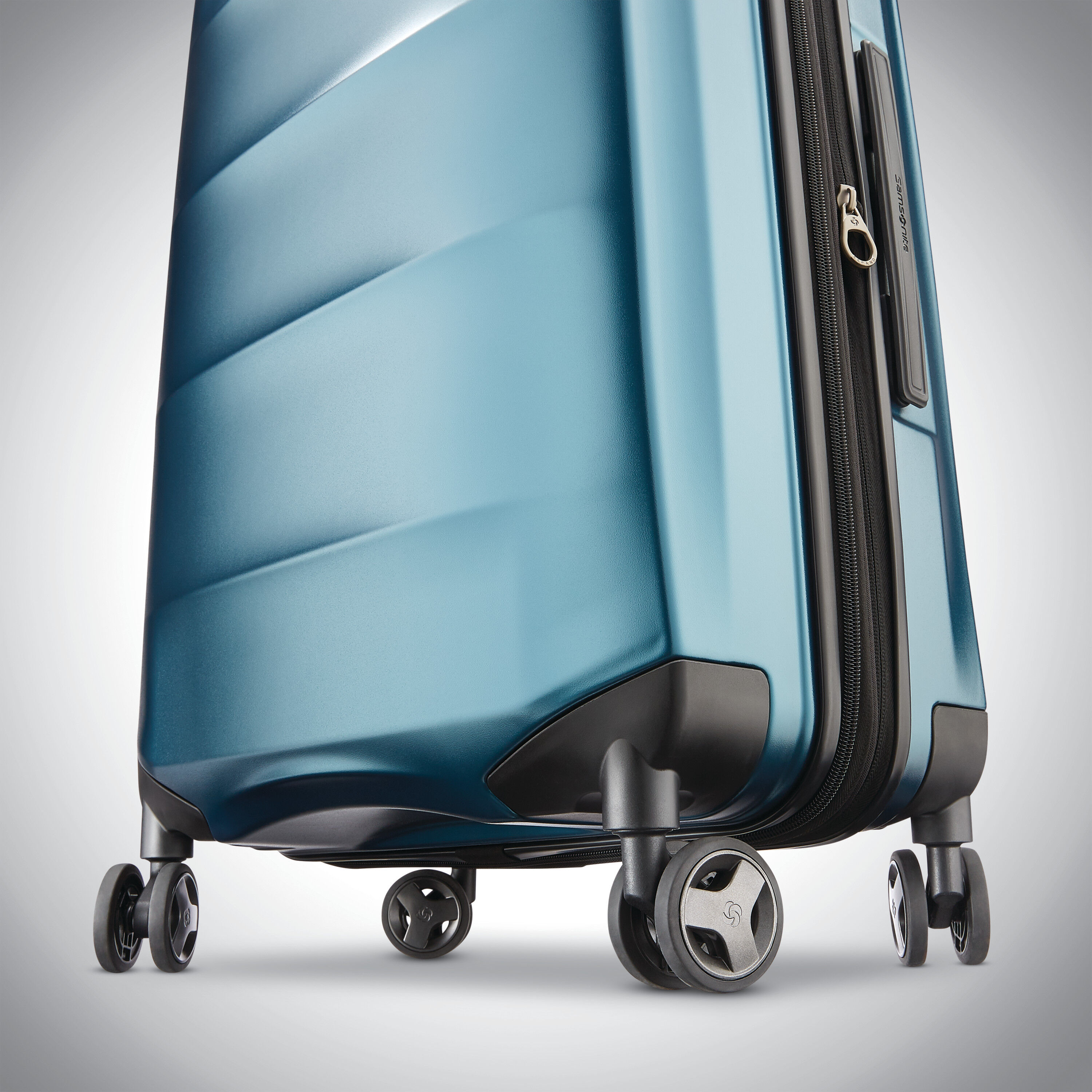 Octiv Carry-On Spinner