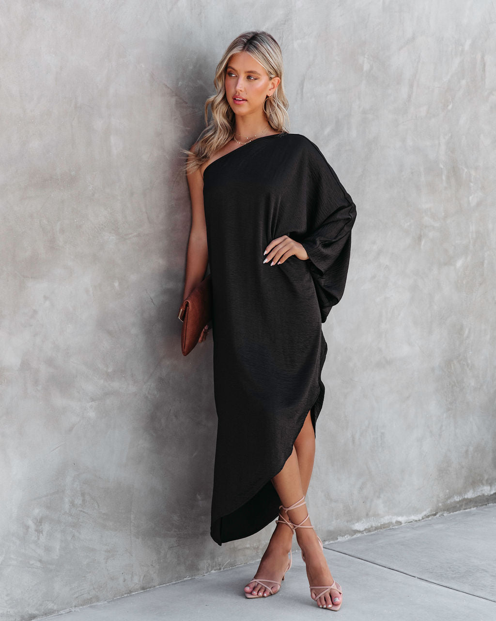 Goddess Of Beauty One Shoulder Satin Maxi Dress - Black