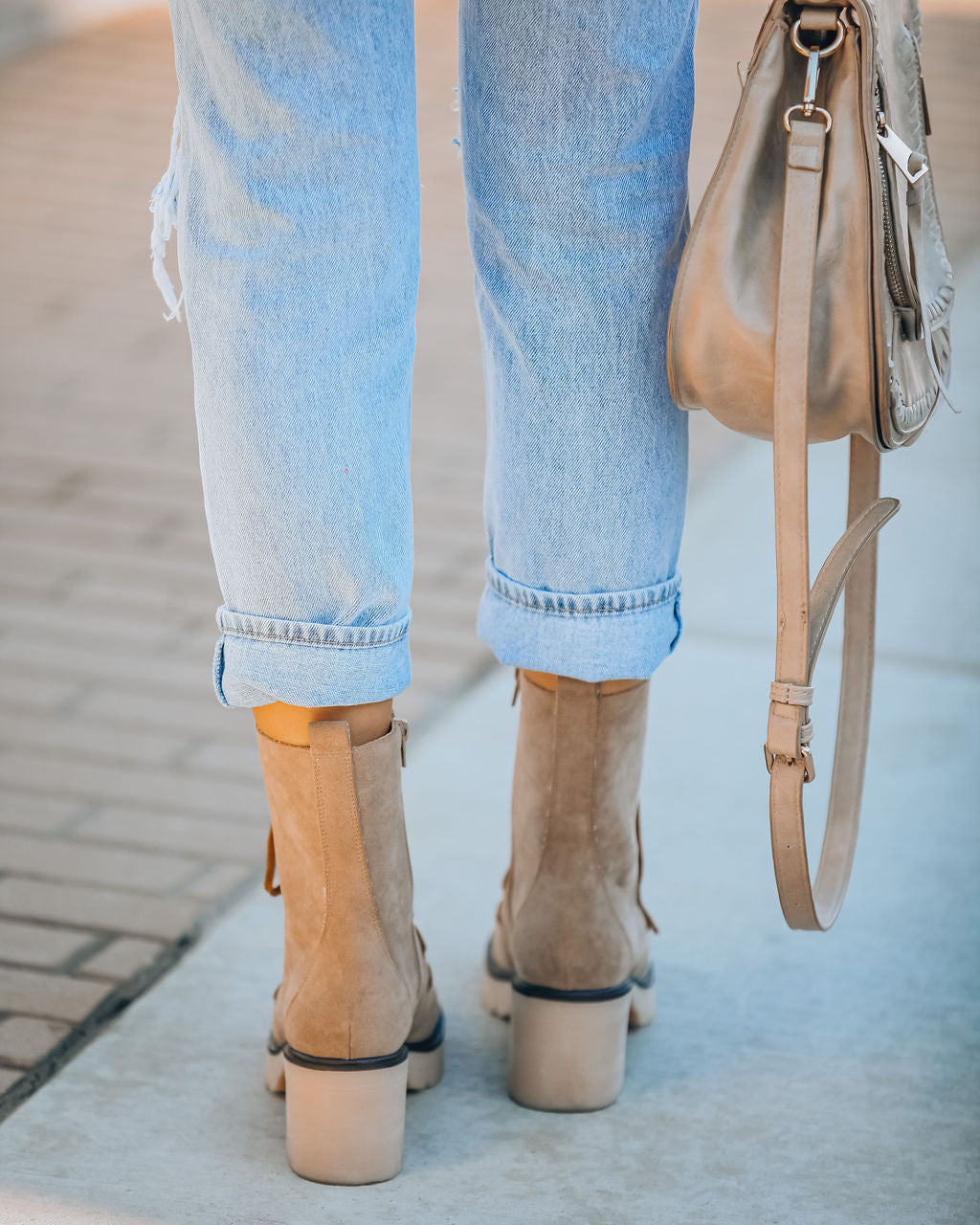 Danny Lace Up Heeled Boot - Latte