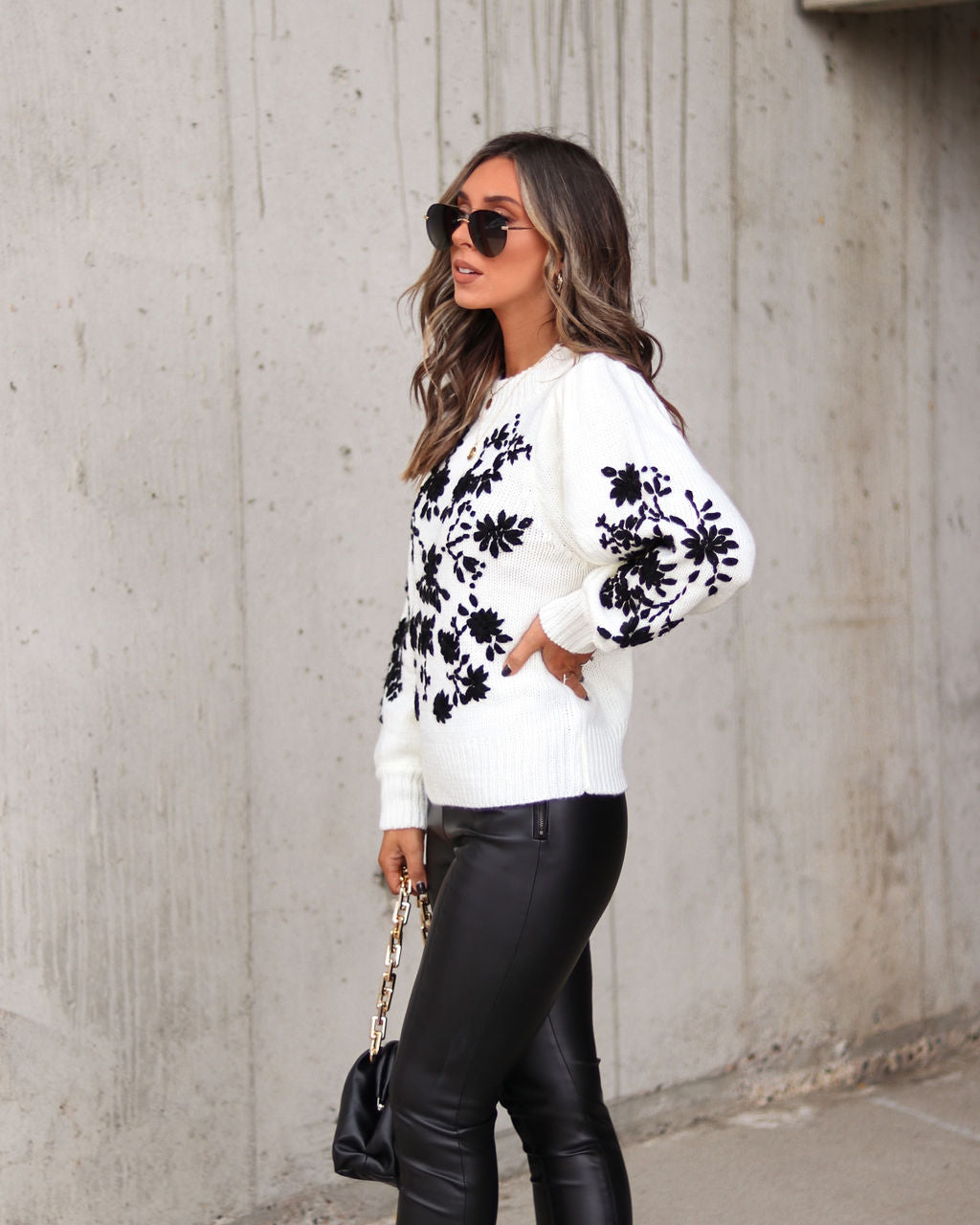 Mon Cheri Floral Knit Pullover Sweater - Cream