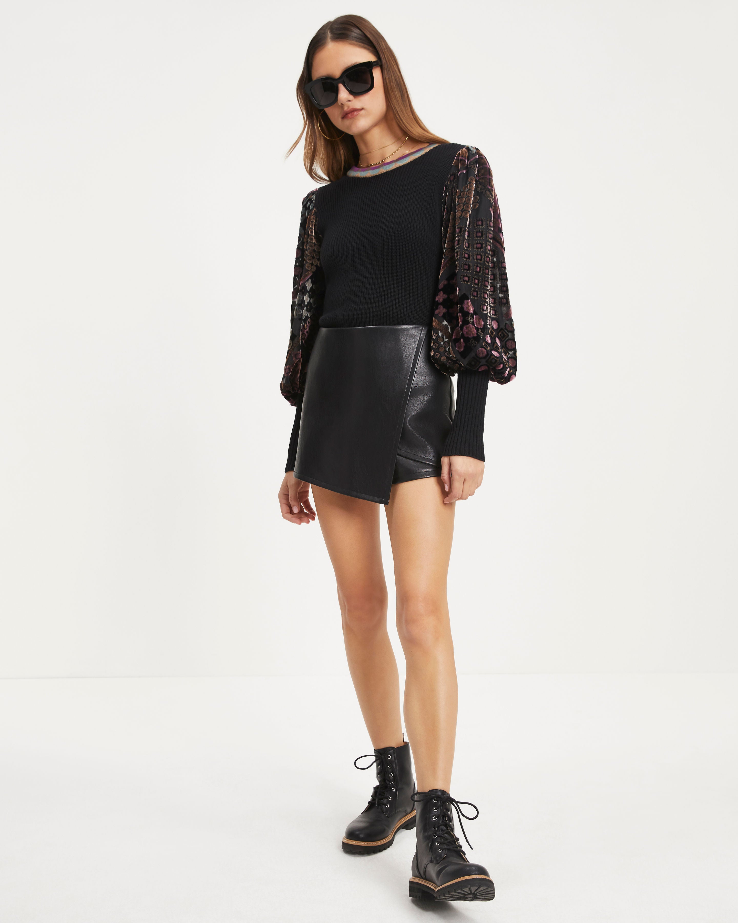 Penelope Contrast Knit Burnout Velvet Pullover Sweater - Black