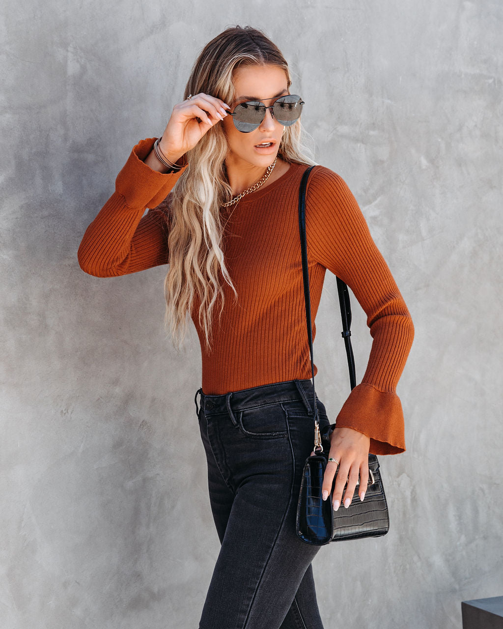 Esen Ribbed Bell Sleeve Knit Sweater - Rust