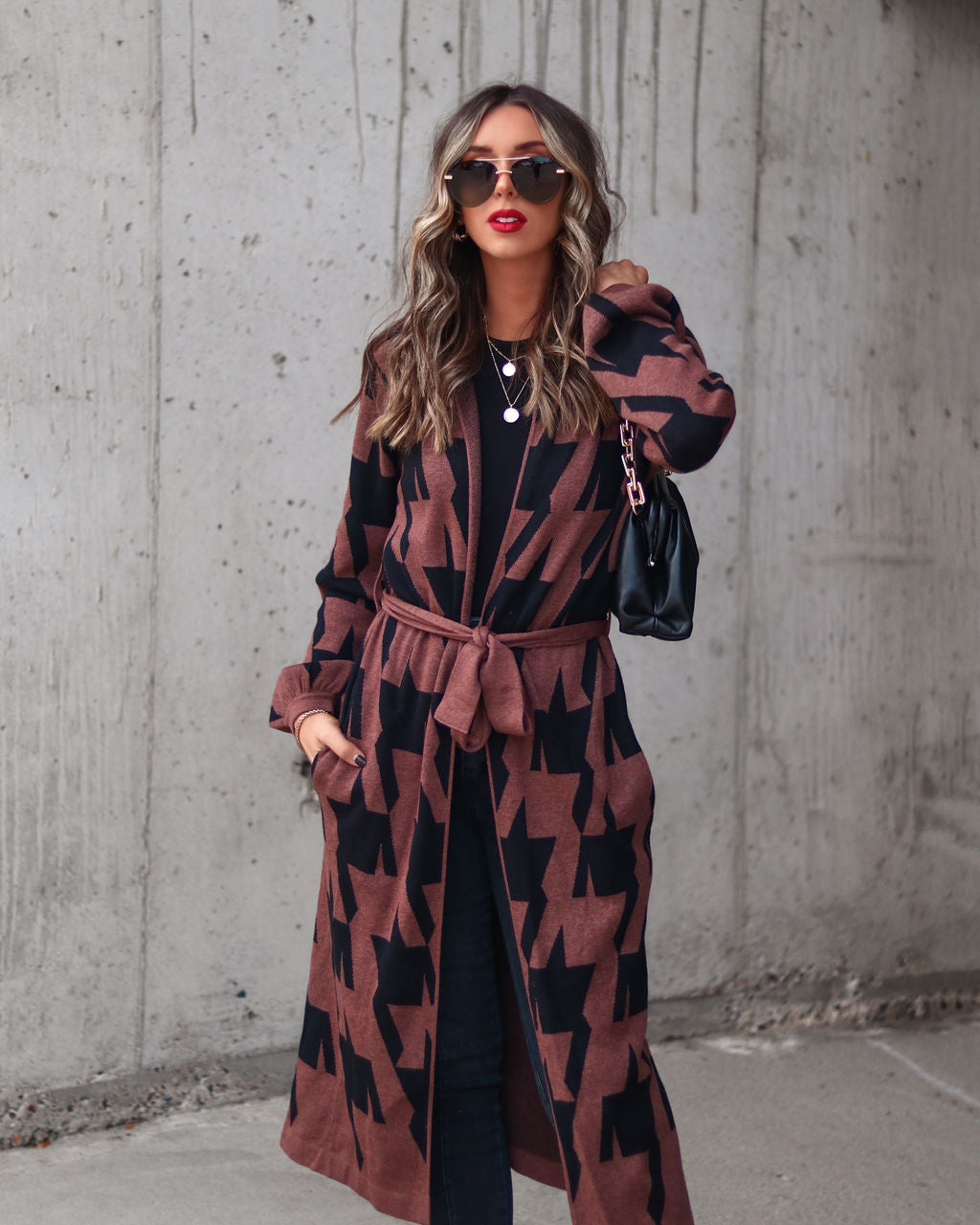 Coffee Errands In Style Pocketed Houndstooth Duster Cardigan - Brown