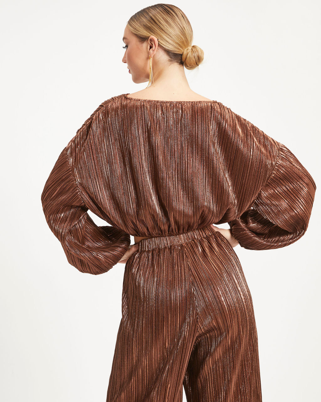 Kiyara Billowed Shimmer Plisse Top - Bronze