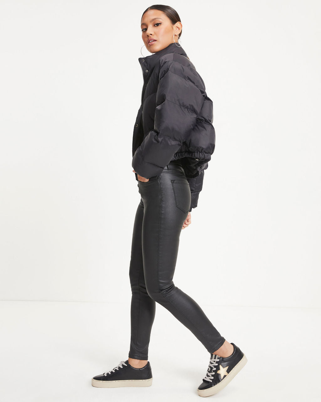 Alpine Explorer Pocketed Puff Jacket - Black