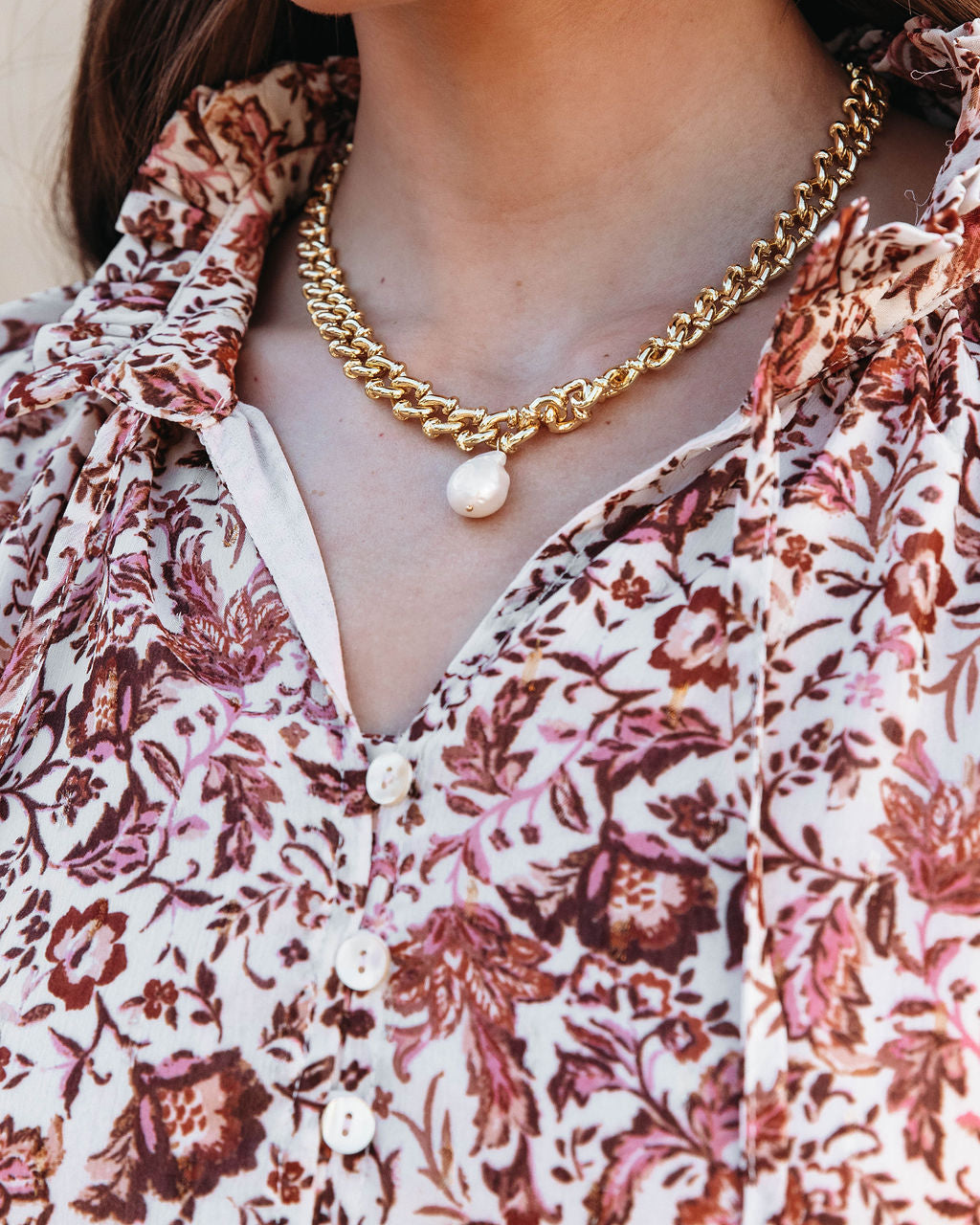 Dove Pearl Drop Necklace - Gold