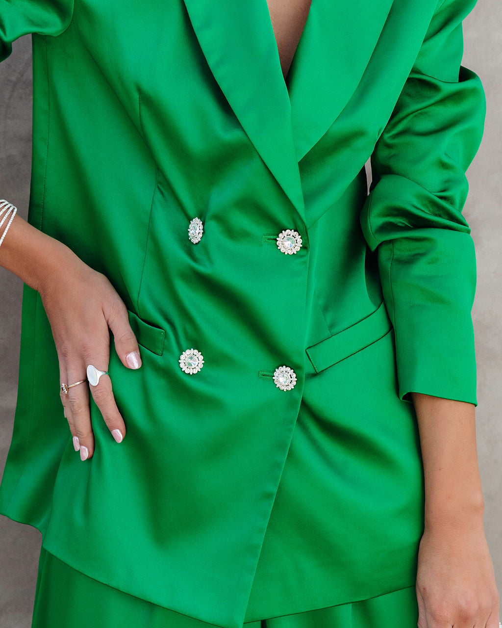 Sensational Queen Satin Embellished Pocketed Blazer - Emerald