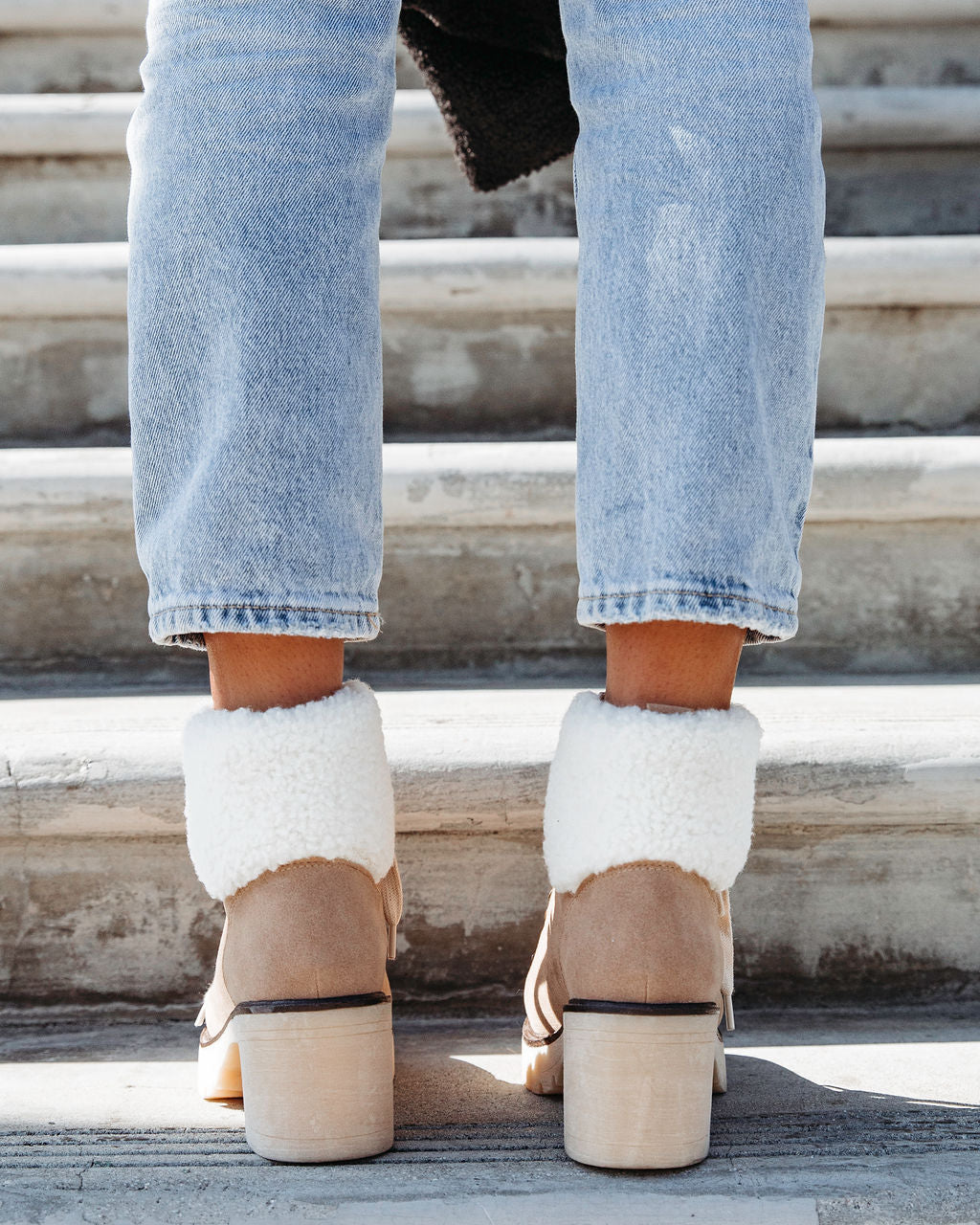 Conquest Heeled Shearling Lace Up Boot - Khaki