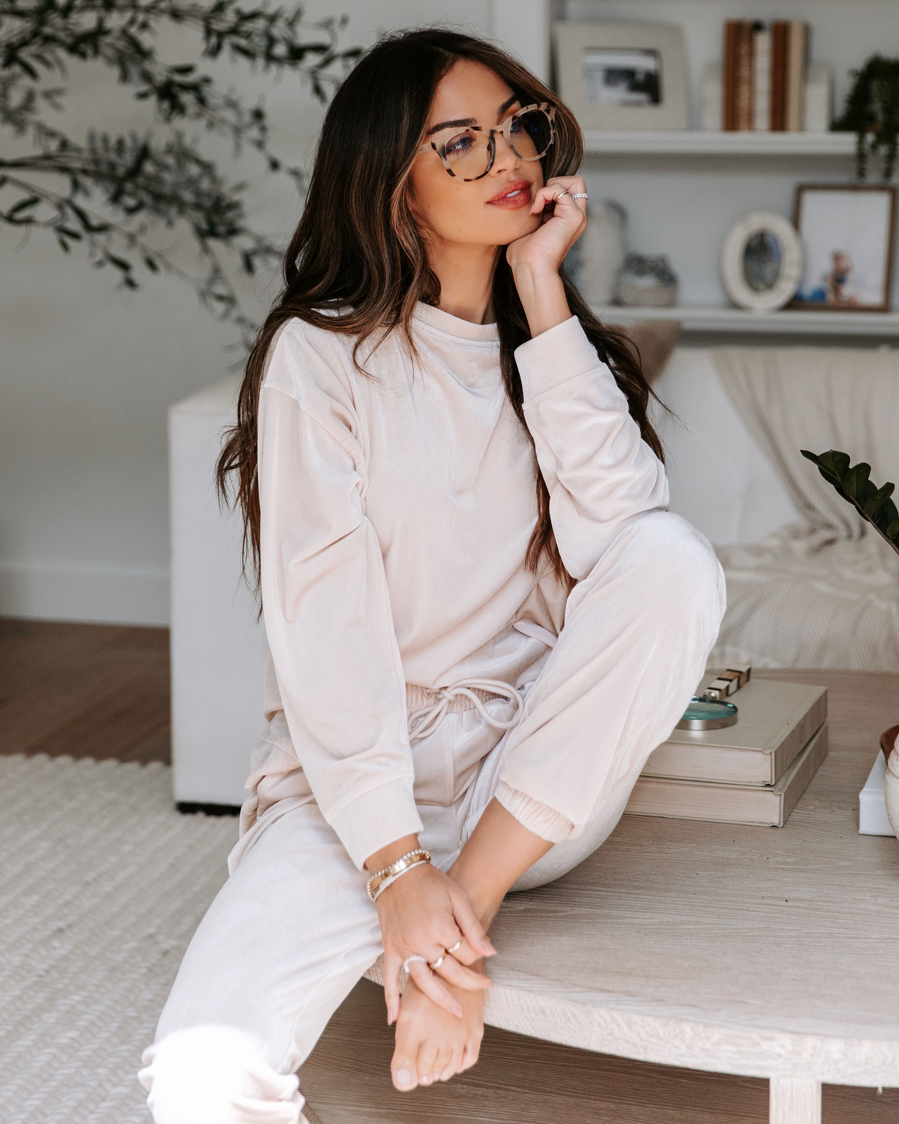 Switch Off Velvet Pullover Sweater - Cream