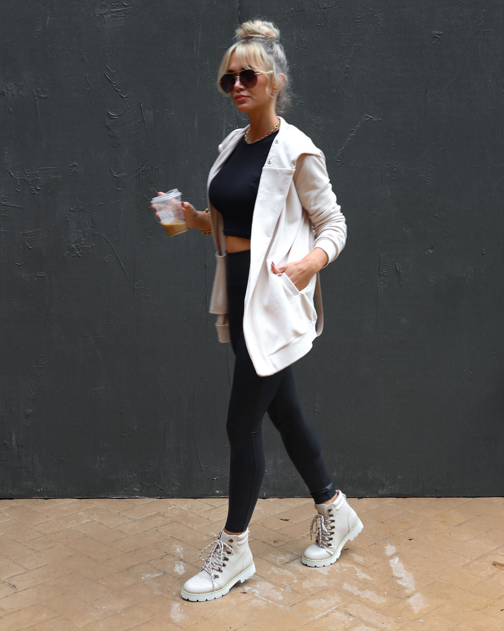 Kathy Pocketed Jacket - Beige