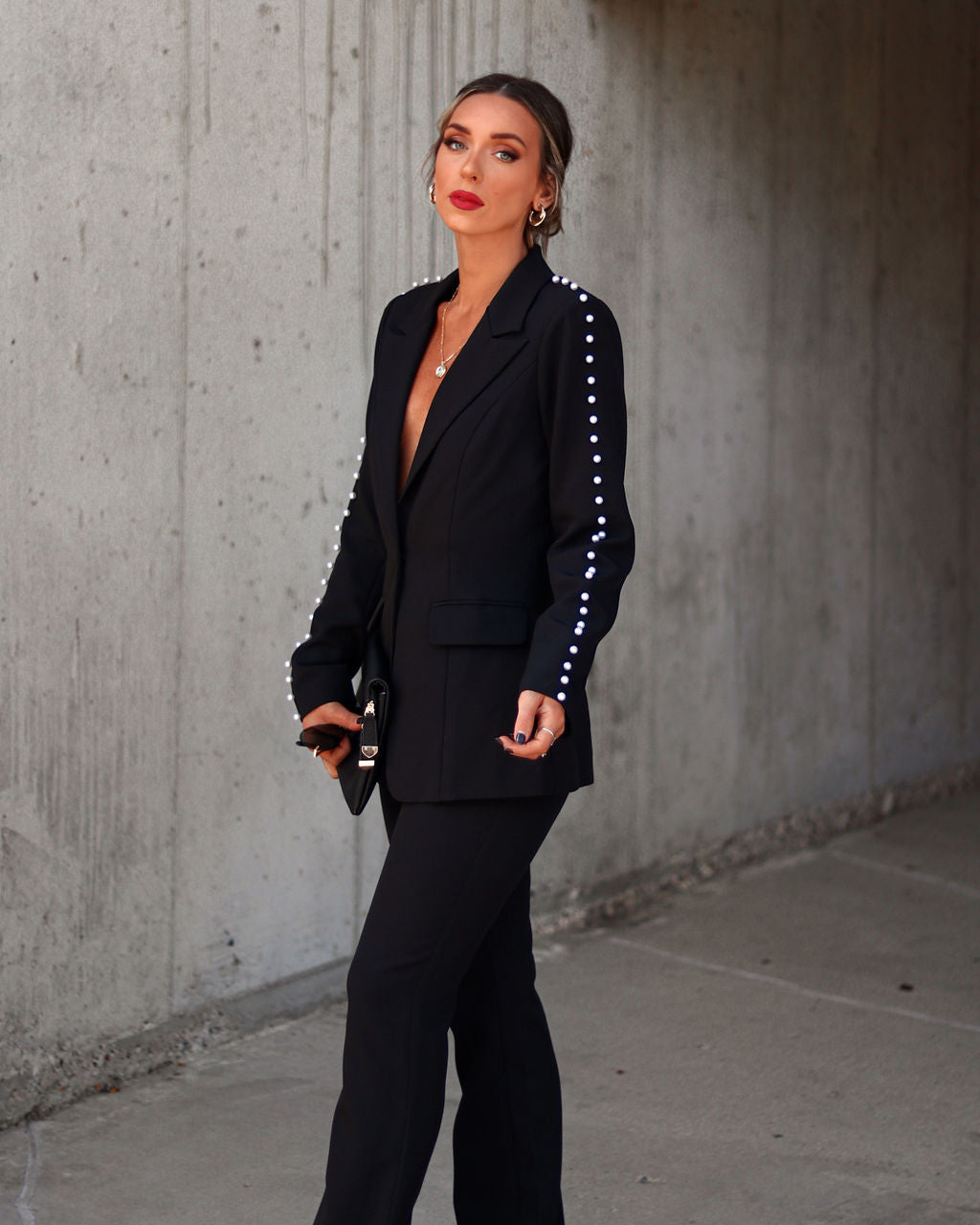 Michella Pocketed Pearl Blazer - Black