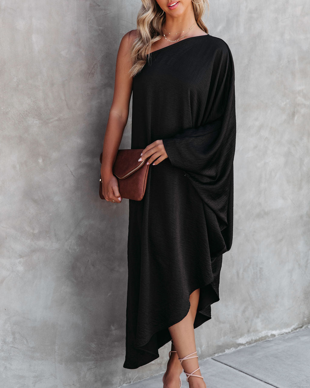 Goddess Of Beauty One Shoulder Satin Maxi Dress - Black