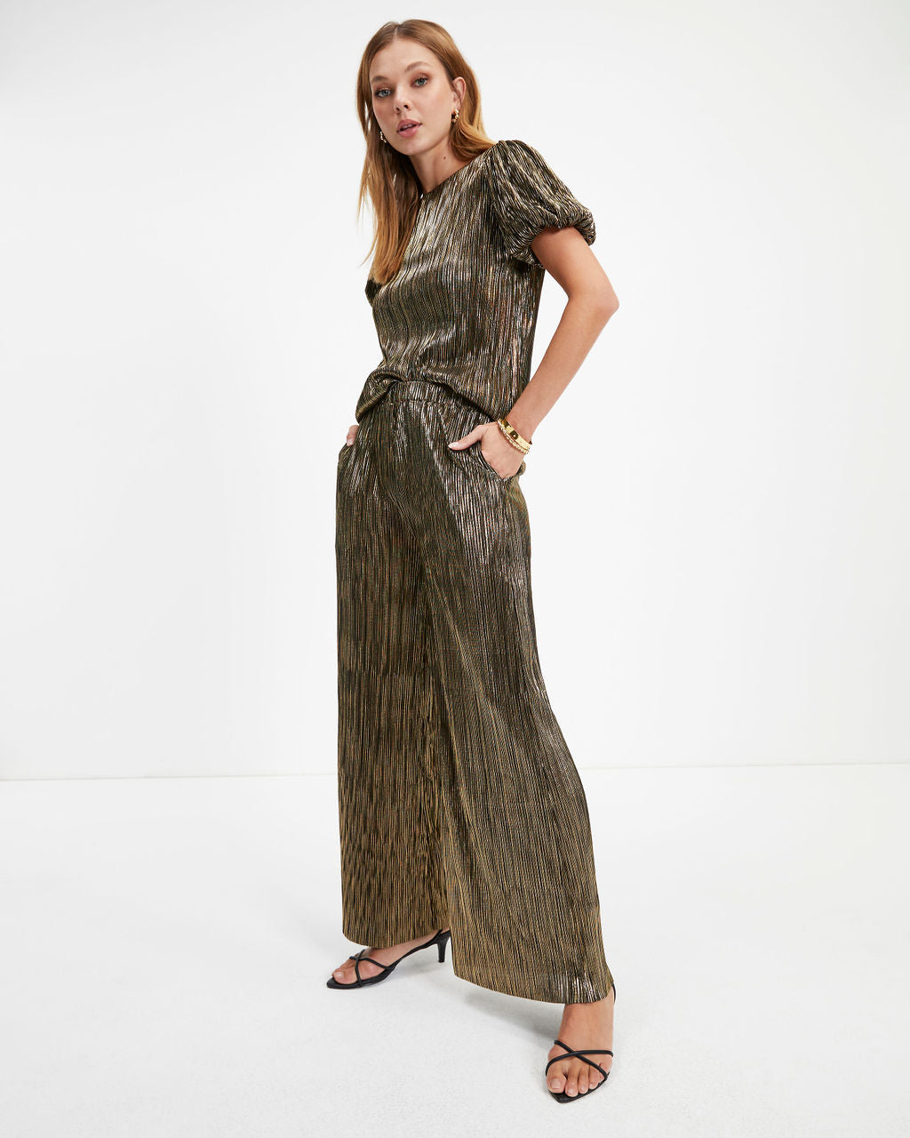 Disco Living Plisse Metallic Puff Sleeve Top