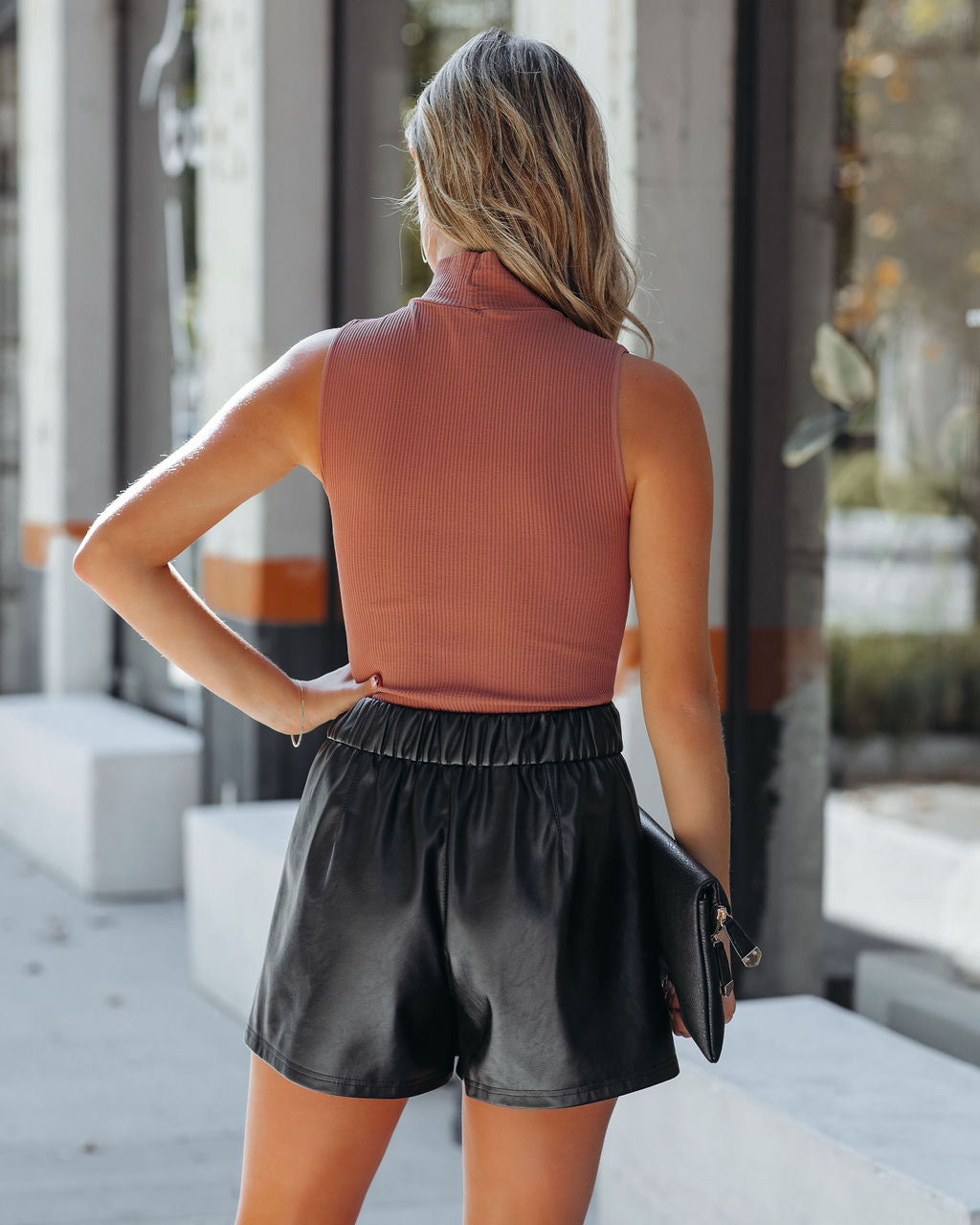 Lissa Sleeveless Mock Neck Ribbed Top - Cognac