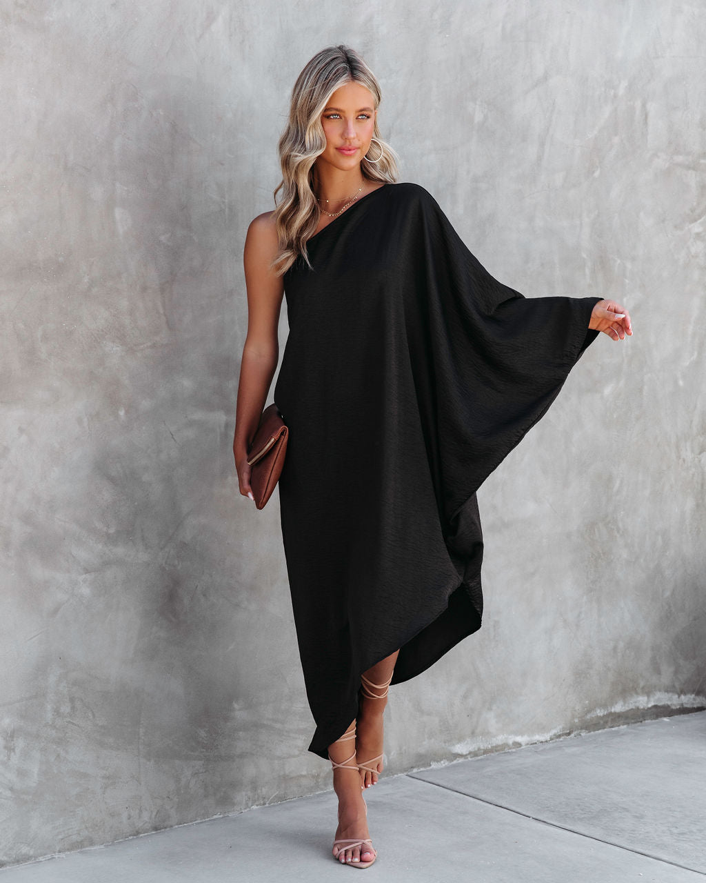 Goddess Of Beauty One Shoulder Satin Maxi Dress - Black