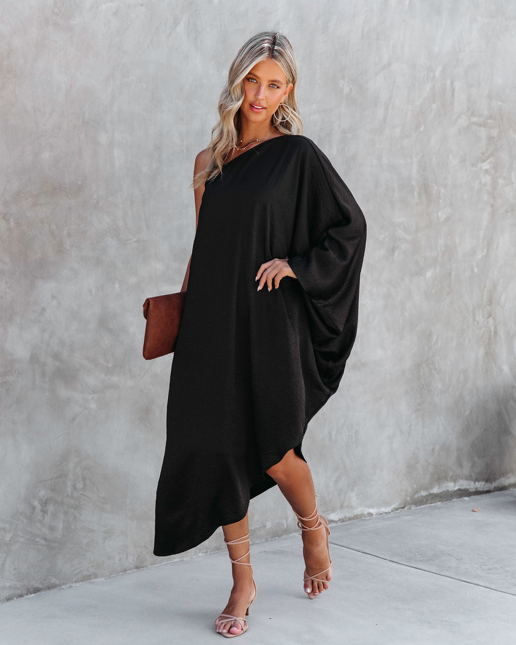 Goddess Of Beauty One Shoulder Satin Maxi Dress - Black