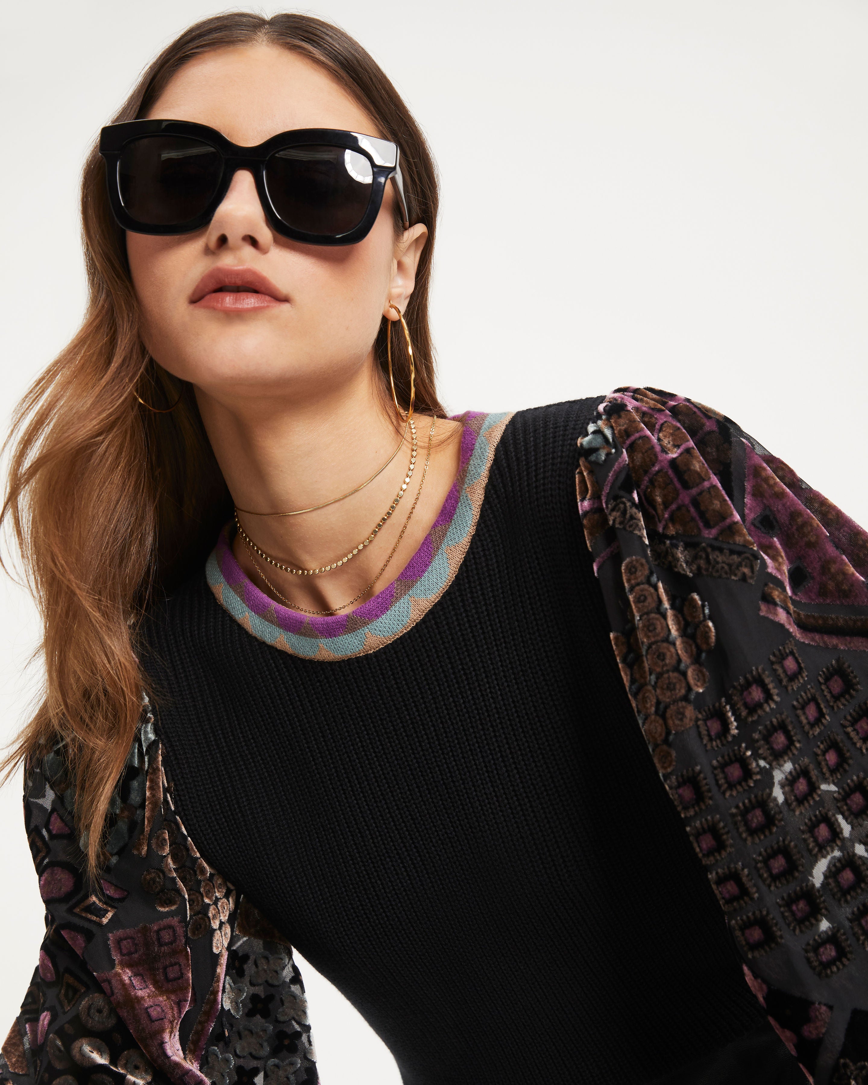 Penelope Contrast Knit Burnout Velvet Pullover Sweater - Black