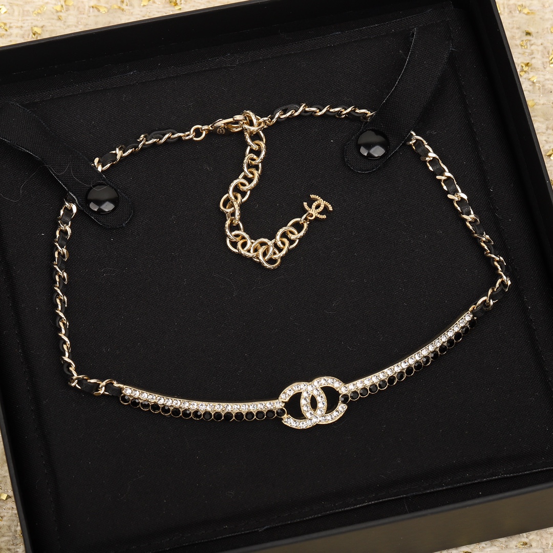 [Top] CH@NEL Logo Lambskin Black and White Diamond Choker - Chanel