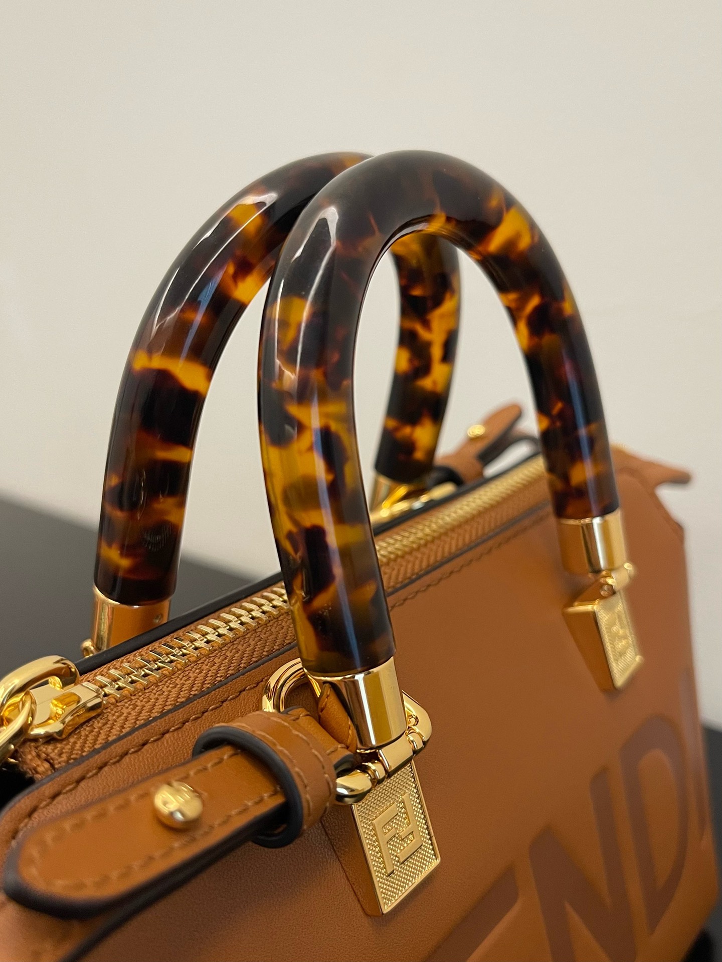 [TOP] F€NDI By 700 The Way Boston Bag - Fendi