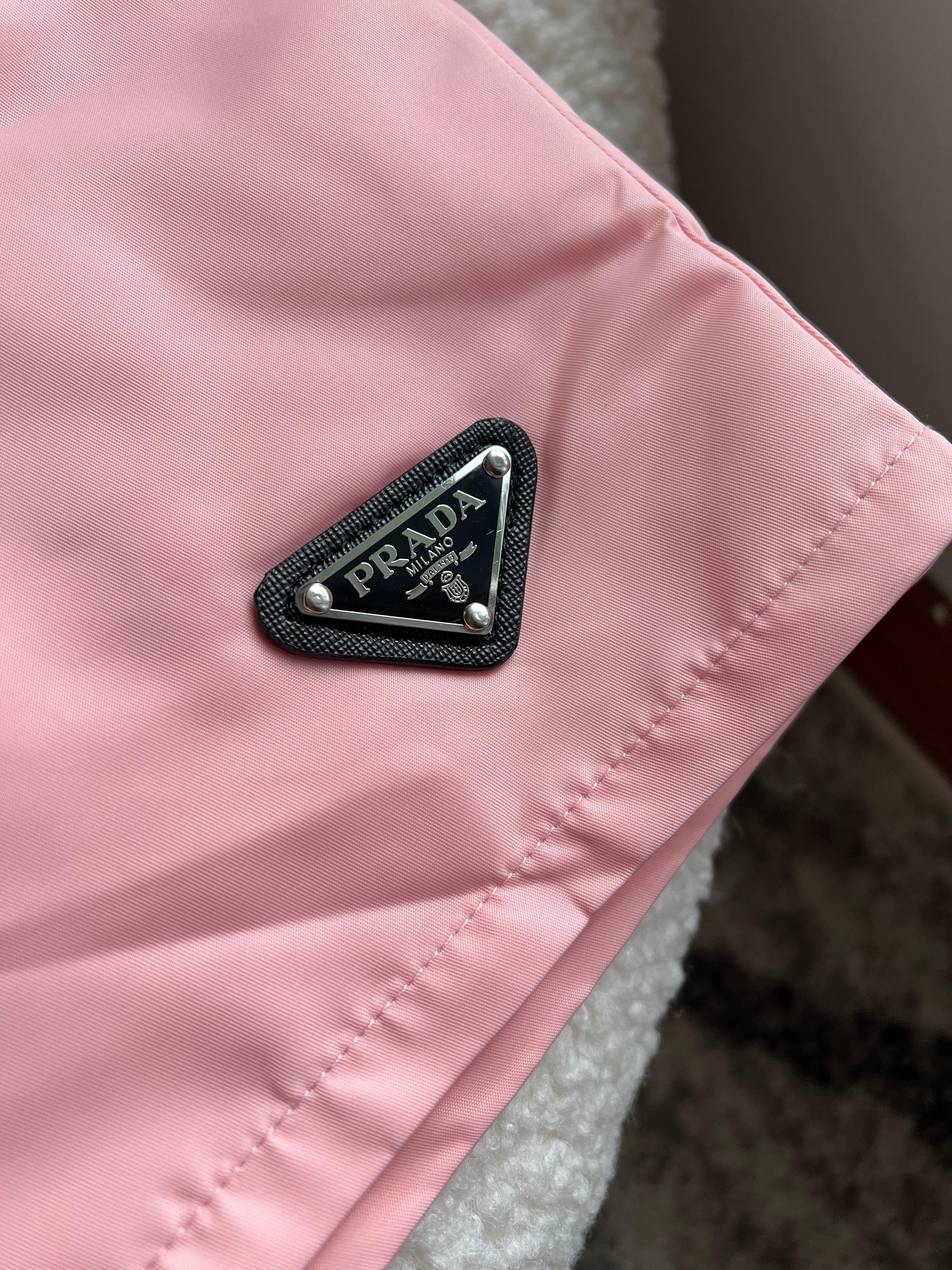 [TOP] PR@DA Re-Edition Shorts Nylon - Pink - Prada