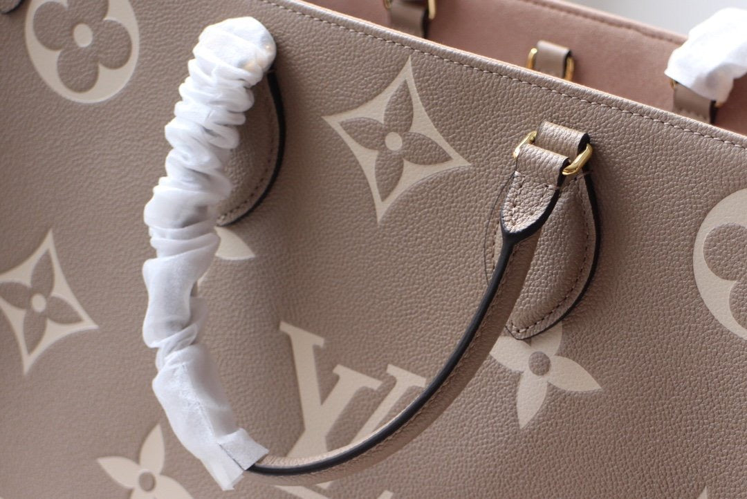 [TOP] L&V LV On The Go Empreinte MM Bicolor - Turtle Dove - LV Louis Vuitton