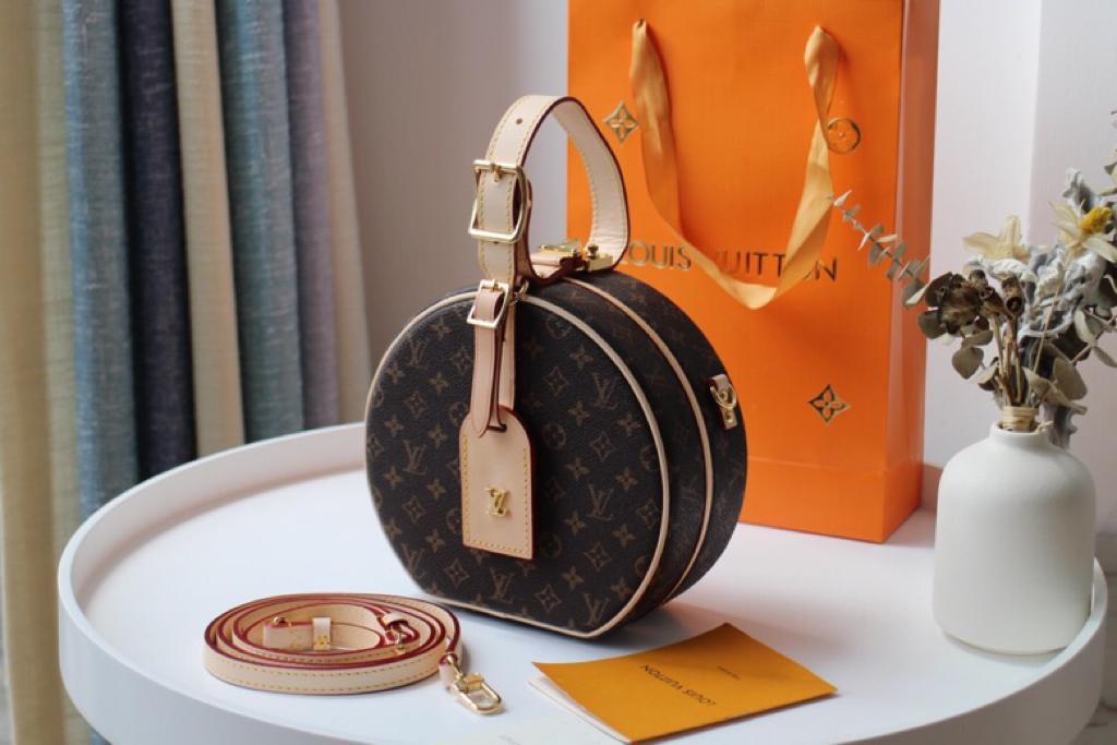 [TOP] L&V £L*V Monogram Petit Boite Chapeau - Cream Leather - LV Louis Vuitton