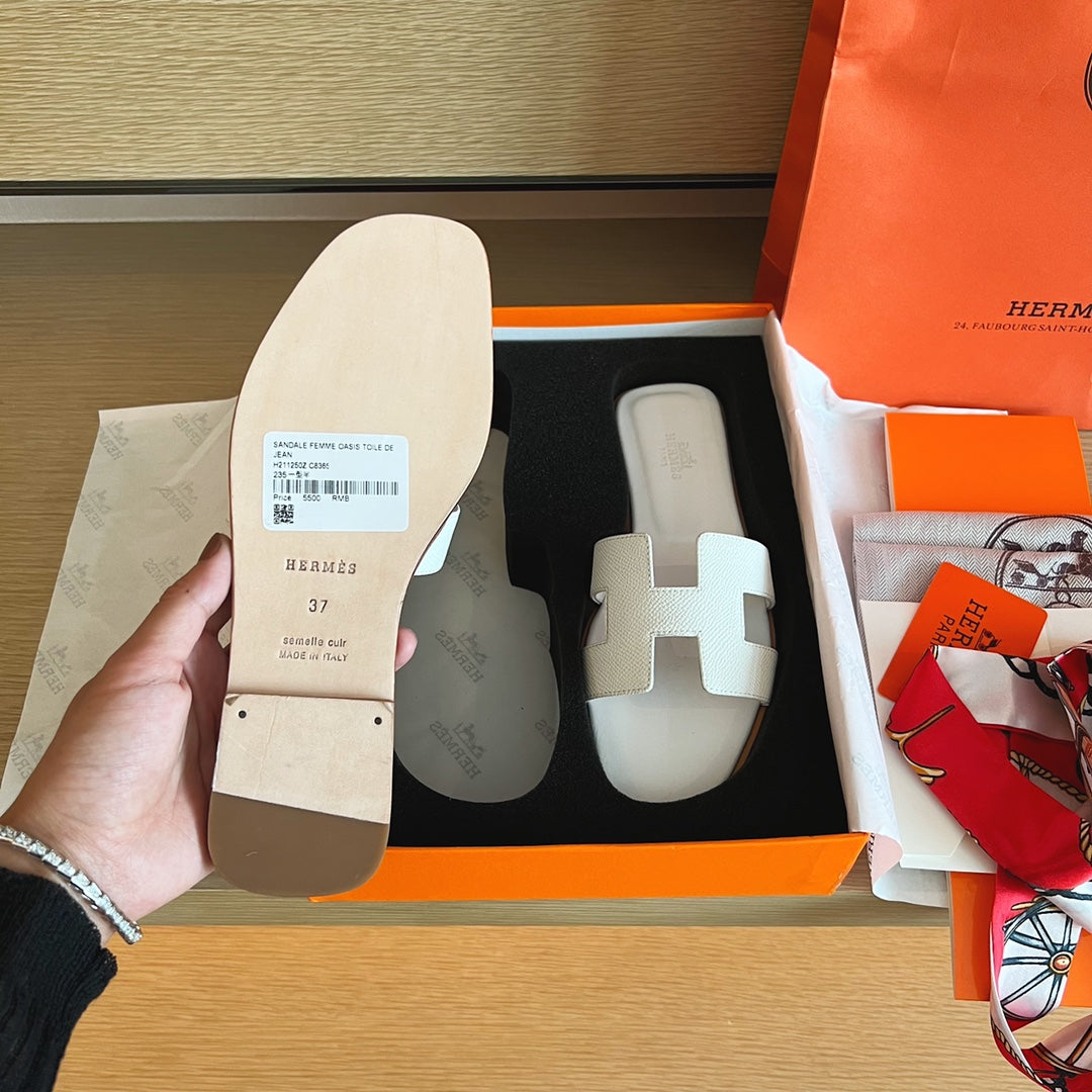 [TOP] H€RMES Oran Sandals Grainy Leather - White - Hermes