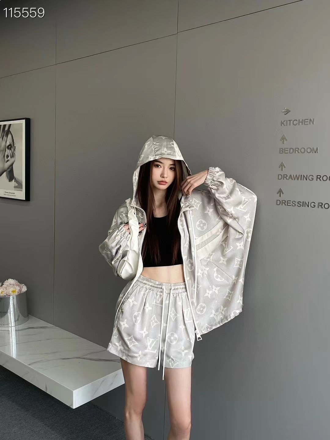 [TOP] L&V Satin Sweater Jacket Short Pants Set - Gray - LV Louis Vuitton