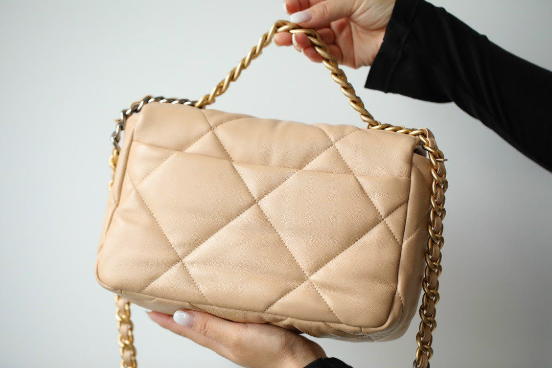 [TOP] CH@NEL19 Bag Small 26cm - Beige - Chanel