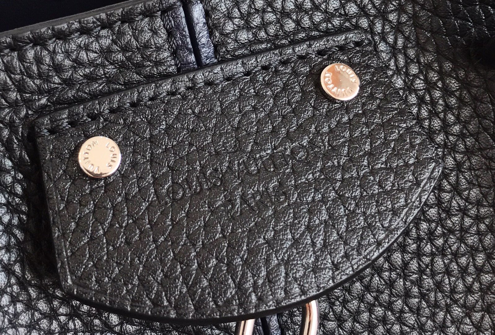 [TOP] L&V L*V Silver Taurillon Pernelle Tote - Black - LV Louis Vuitton