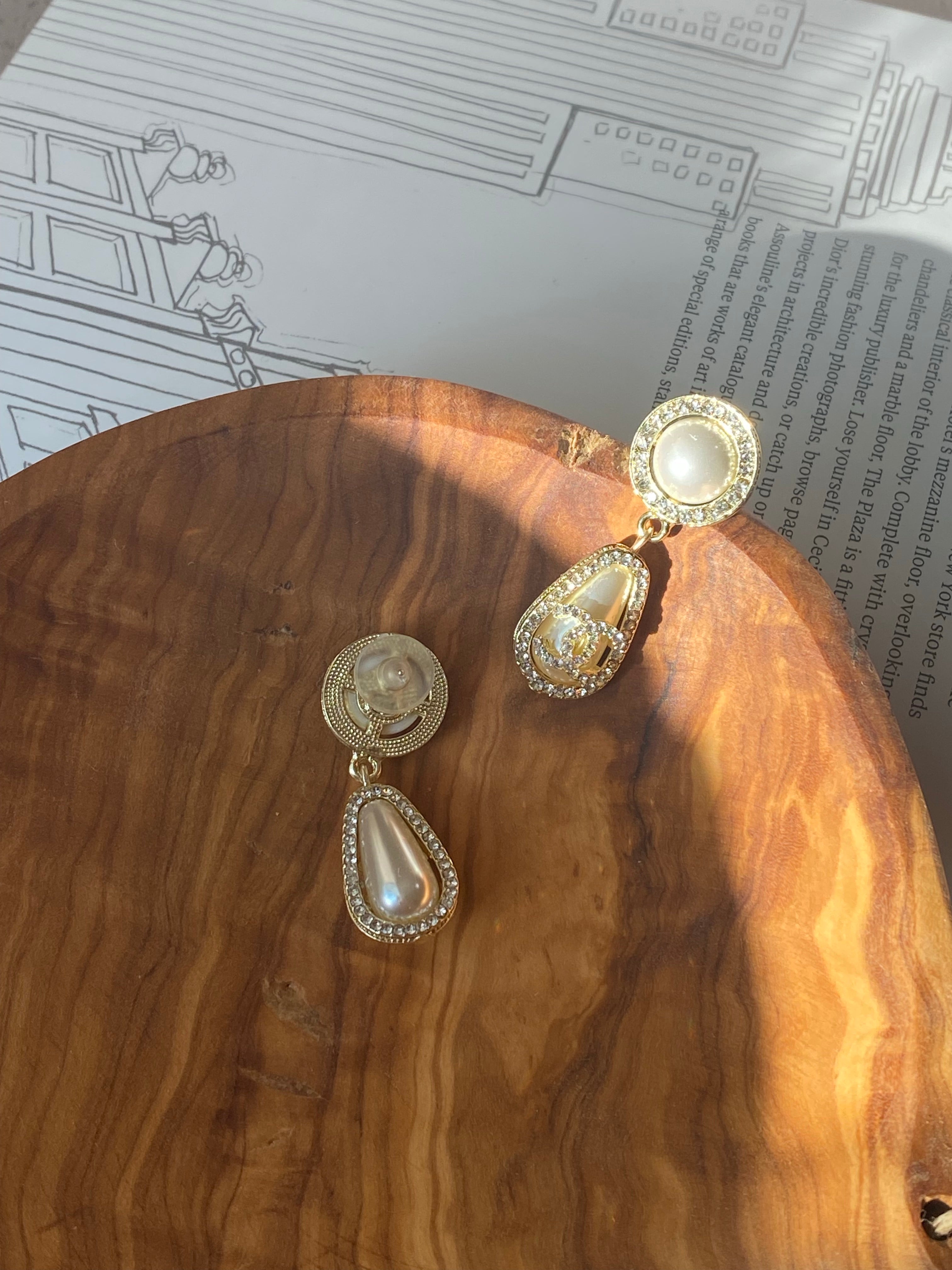 [TOP] CH@NEL Dangle Earrings - Chanel