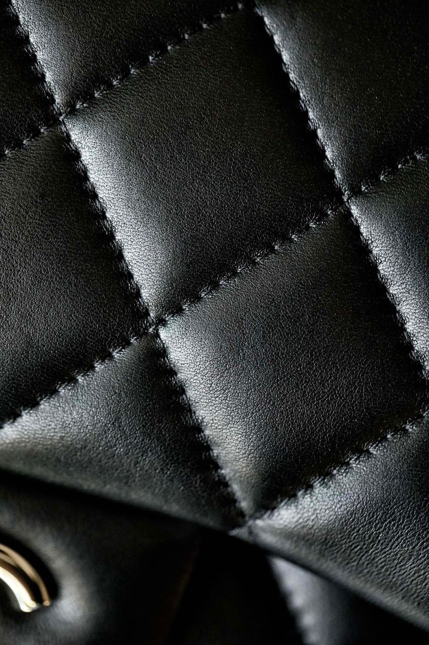 [TOP] CH@NEL Classic Flap Bag Lambskin Jumbo - Black & SHW - Chanel