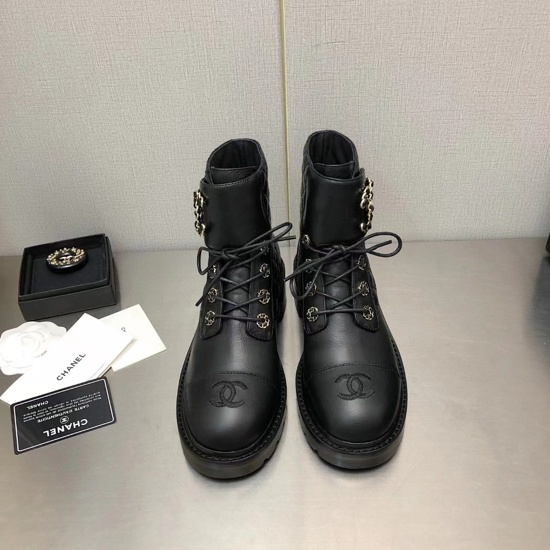 [TOP] CH@NEL Double C Logo Leather Ankle Boots - Black - Chanel