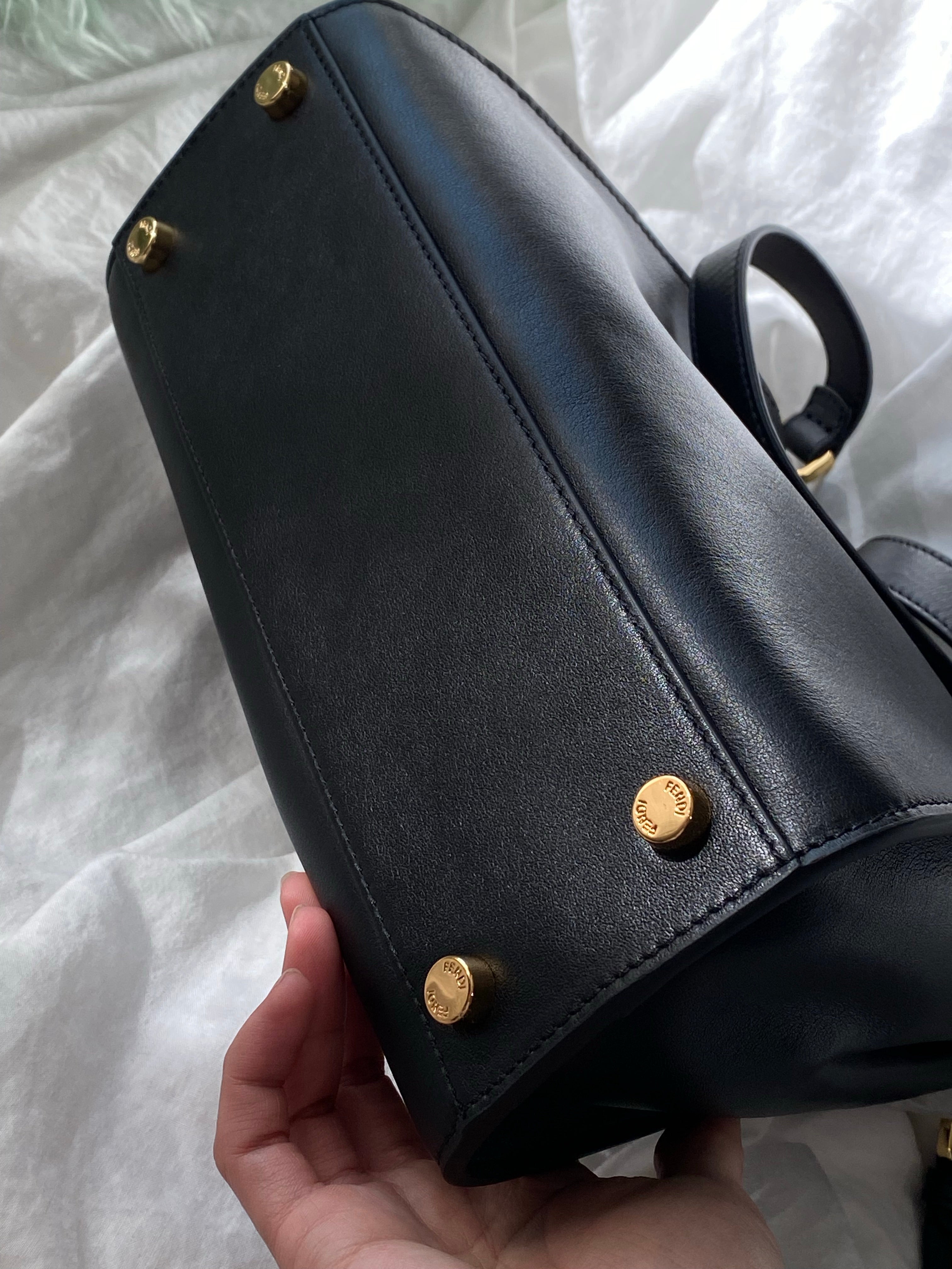 [TOP] F€NDI F€ndi Peekaboo Essentially - Black - Fendi