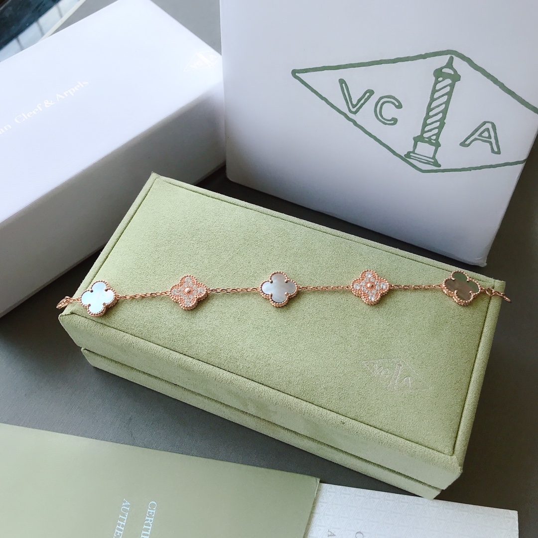 [TOP] V@nCleff Vintage Alhambra Bracelet - Vancleff