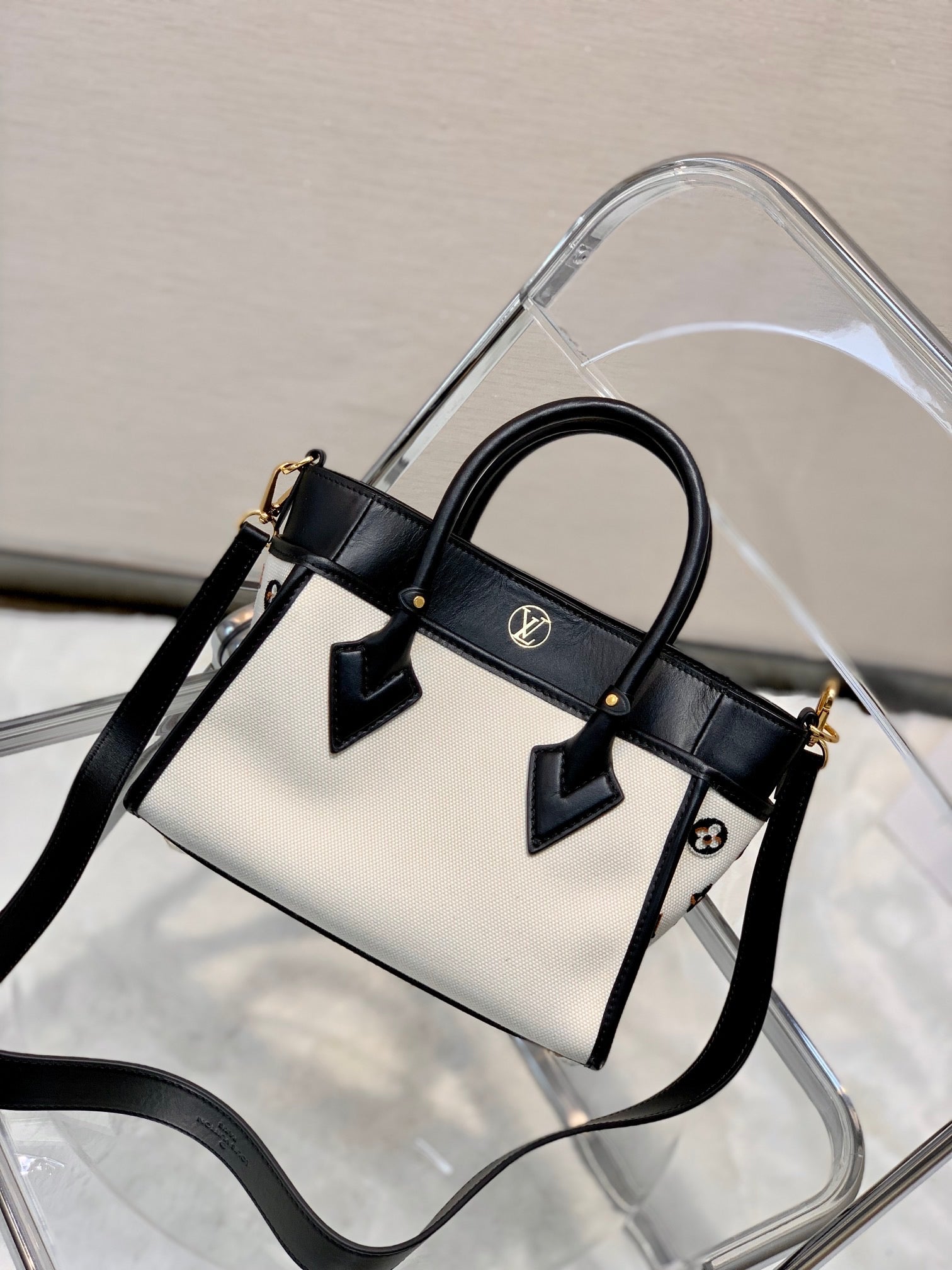 [TOP] L&V L*V On My Side PM Textile Canvas Tote Bag - Black - LV Louis Vuitton