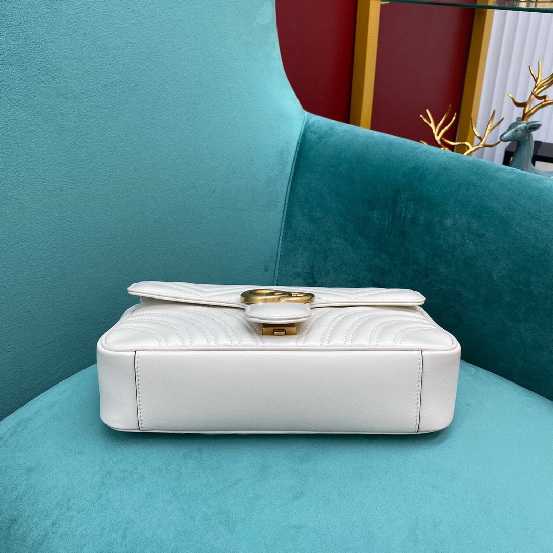 [TOP] GUCC! GG Marmont Bag Matelasse Small 26cm - White - Gucci