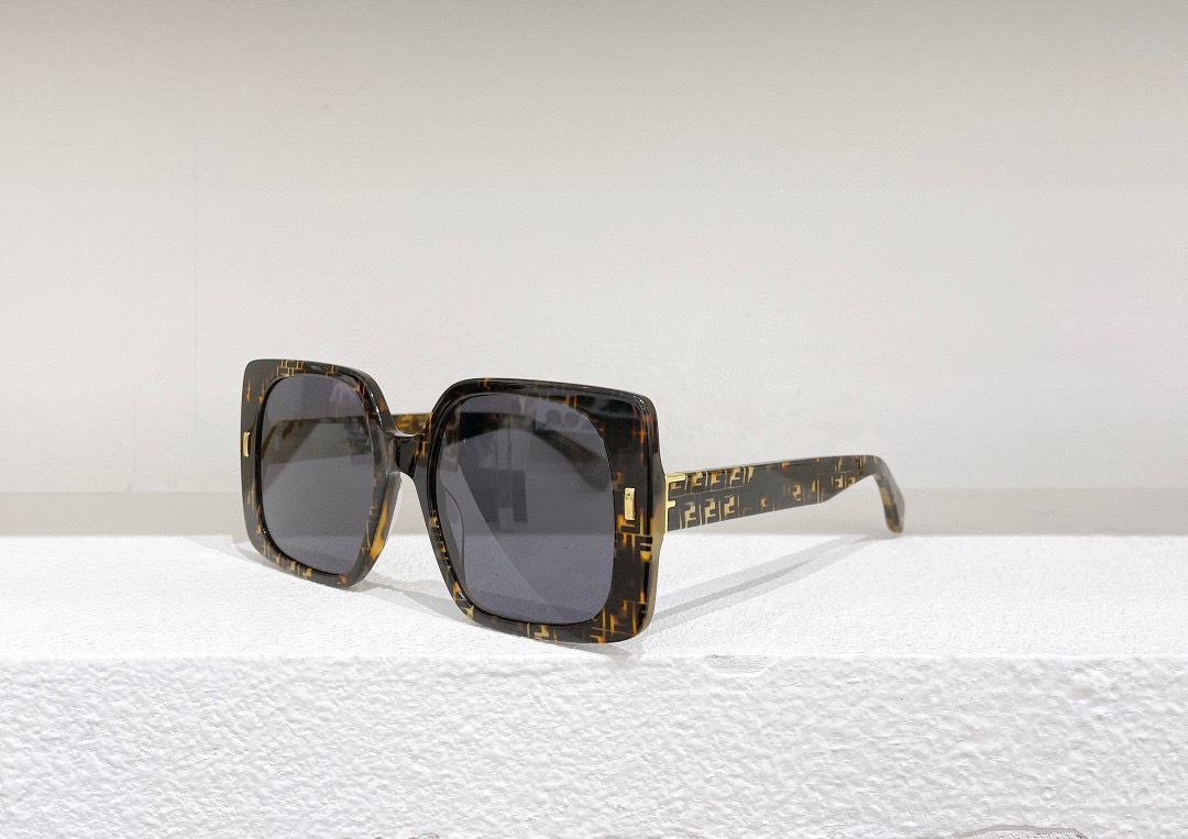 [TOP] F€NDI Sunglasses - 4 Colours - Fendi