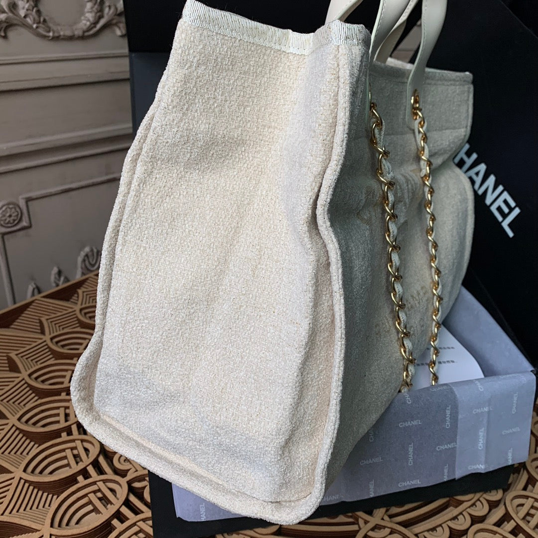 [TOP] CH@NEL Deauville Tote Shopping Bag - White and Golden Threading - Chanel