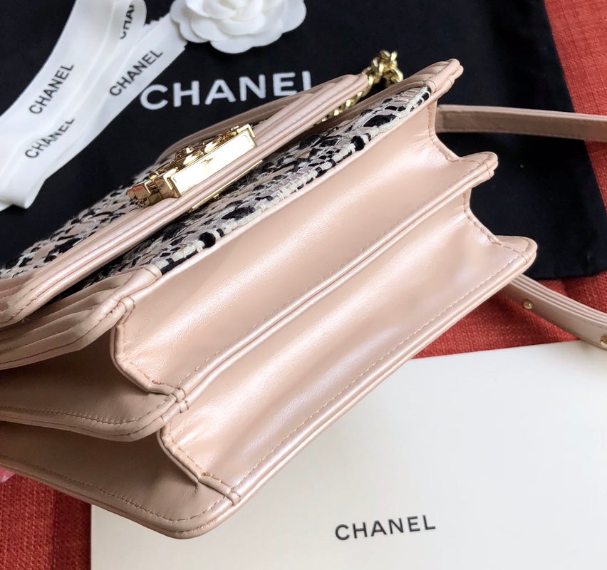 [TOP] CH@NEL Le Boy Bag Tweed North South  - Pink - Chanel