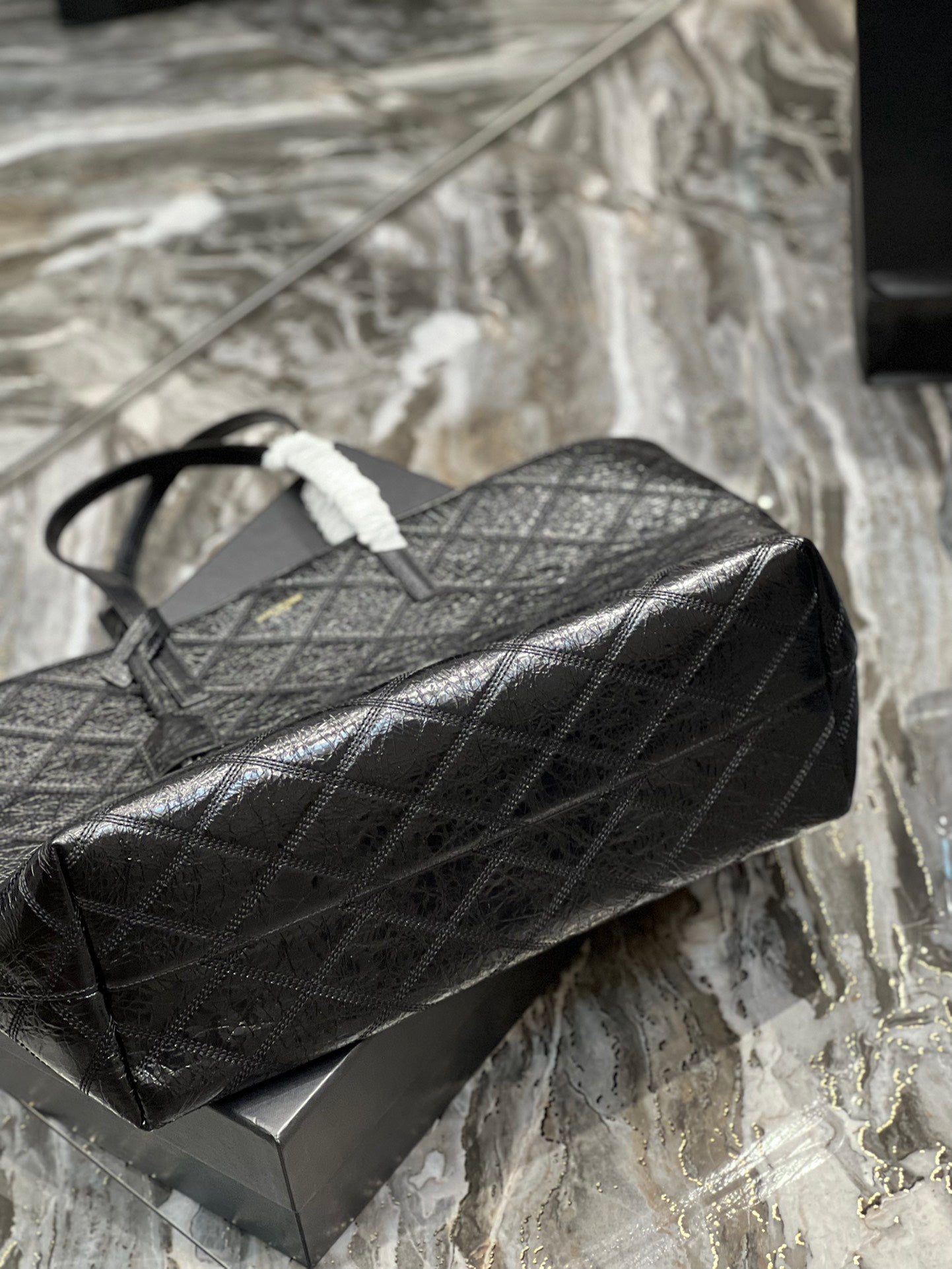 [TOP] Y$L East-West Quilt Shopping Tote Bag - Black - Ysl Yves Saint Laurent