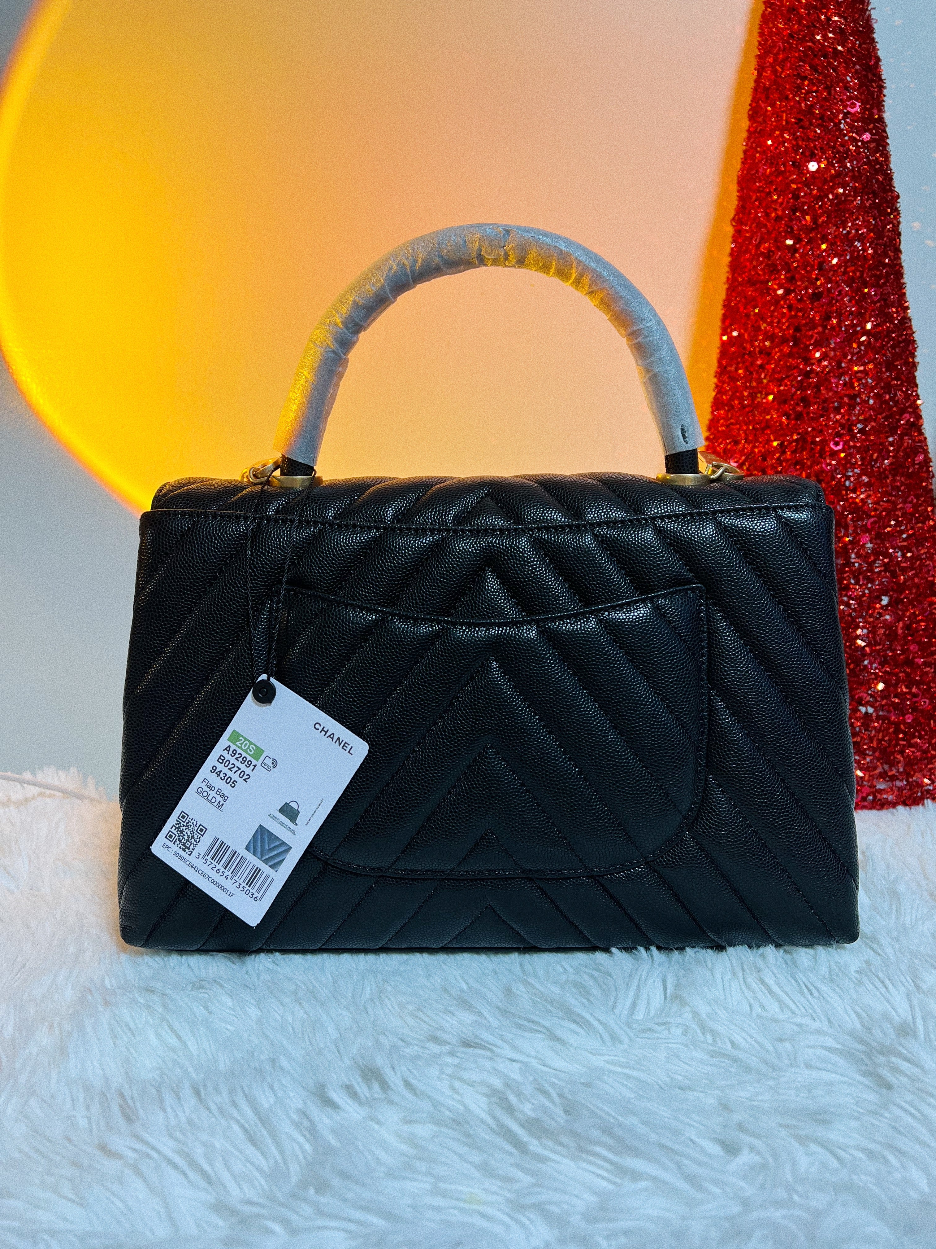 [TOP] CH@NEL CoCo Handle Bag Chevron Caviar Leather - Black & GHW - Chanel