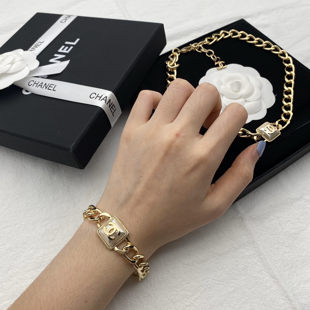 [TOP] CH@NEL Choker Necklace Bracelet Set - Chanel