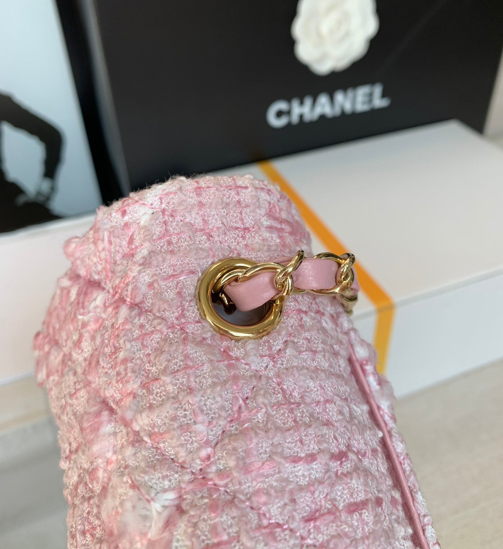 [TOP] CH@NEL Classic Flap Bag  in Tweed New Mini 20cm - Pink Sakura - Chanel