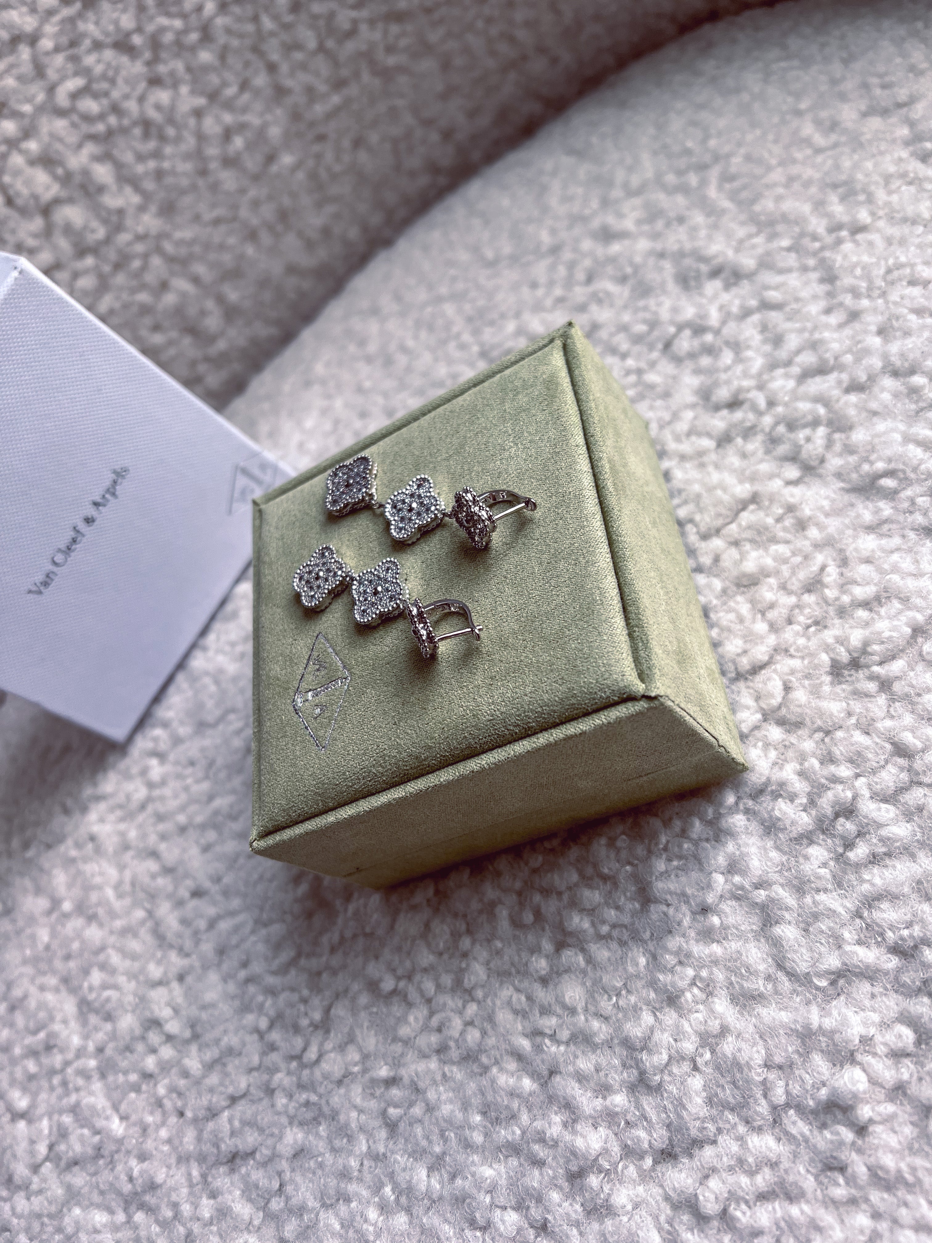 [TOP] V@nCleff VCA Tri-Motifs Earrings w Stones - Silver - Vancleff