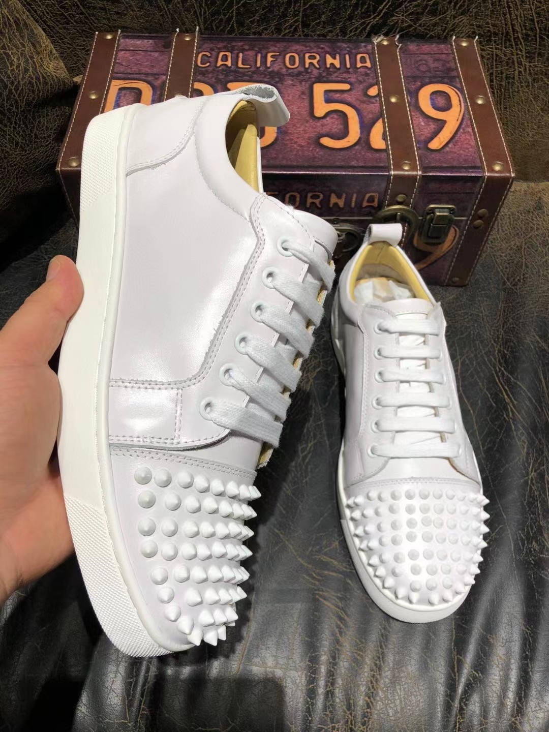 [TOP] Loubout!n Junior Spikes sneakers - White - Louboutin