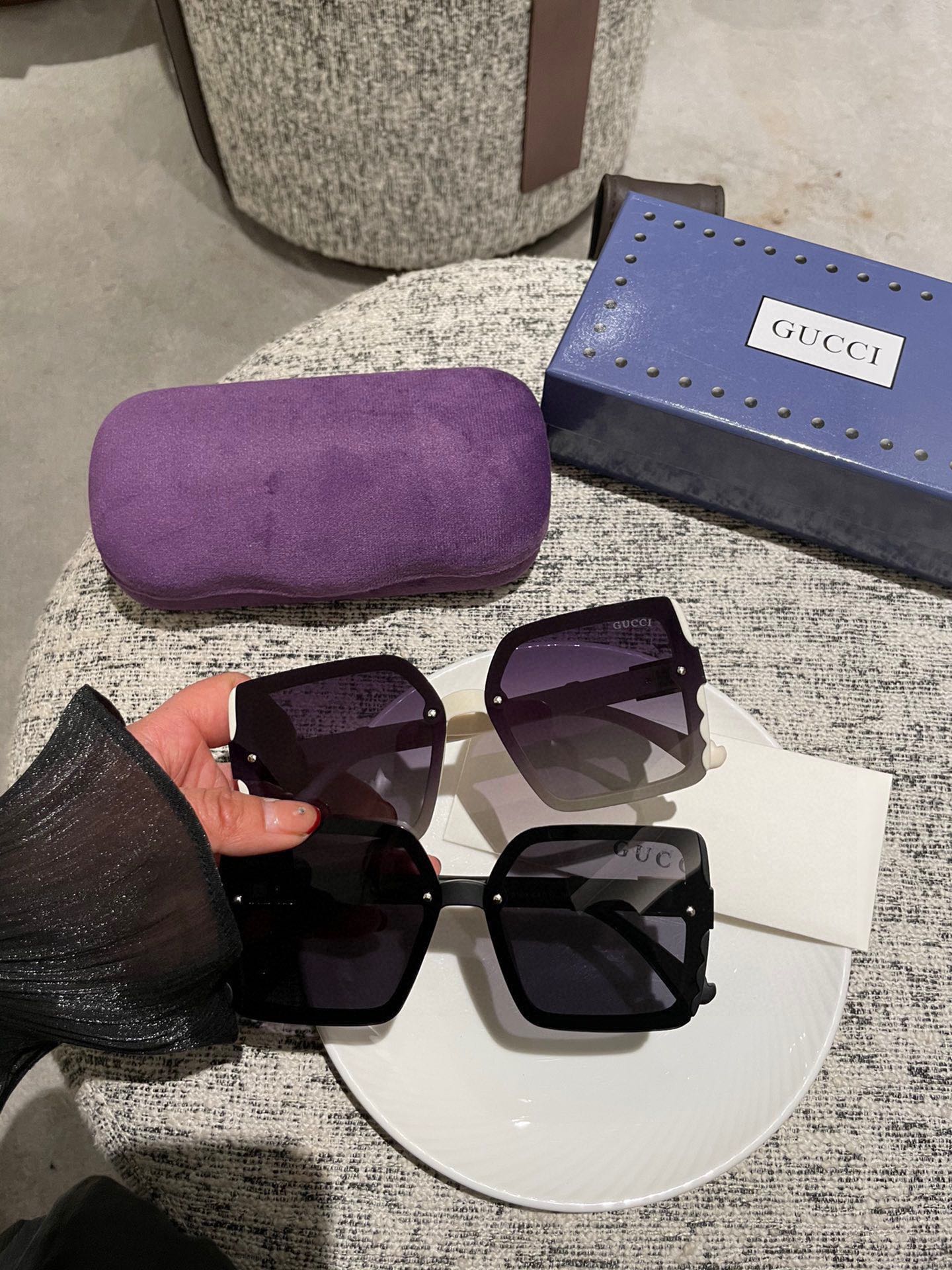 [TOP] Gucci  Sunglasses  - 2 Color - Gucci
