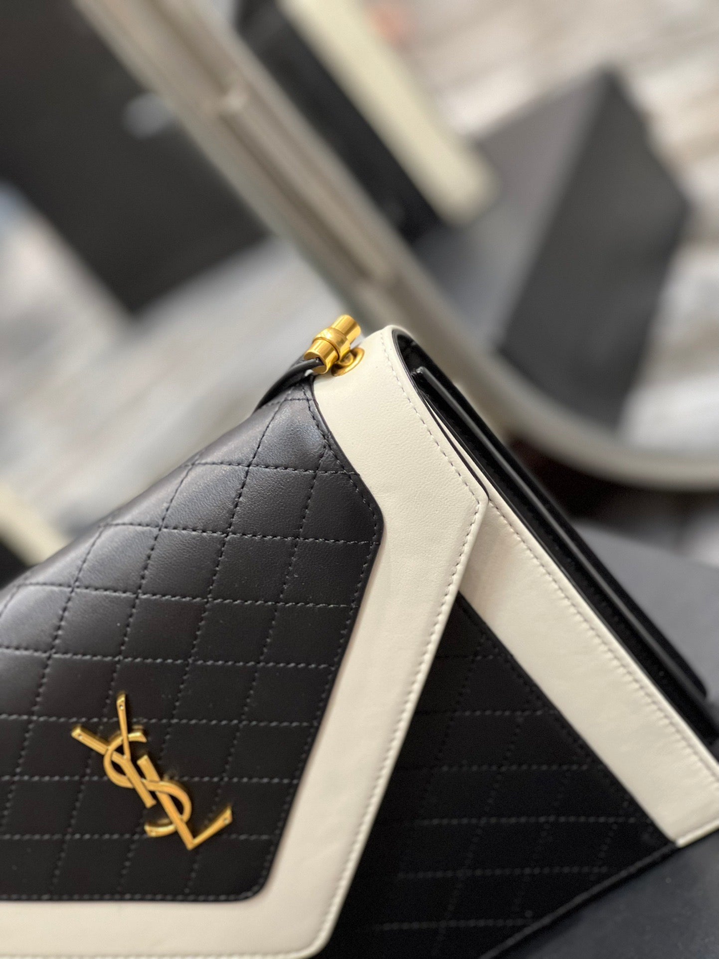 [TOP] Y$L Mini Quilted Envelope Bag - Black and White - Ysl Yves Saint Laurent