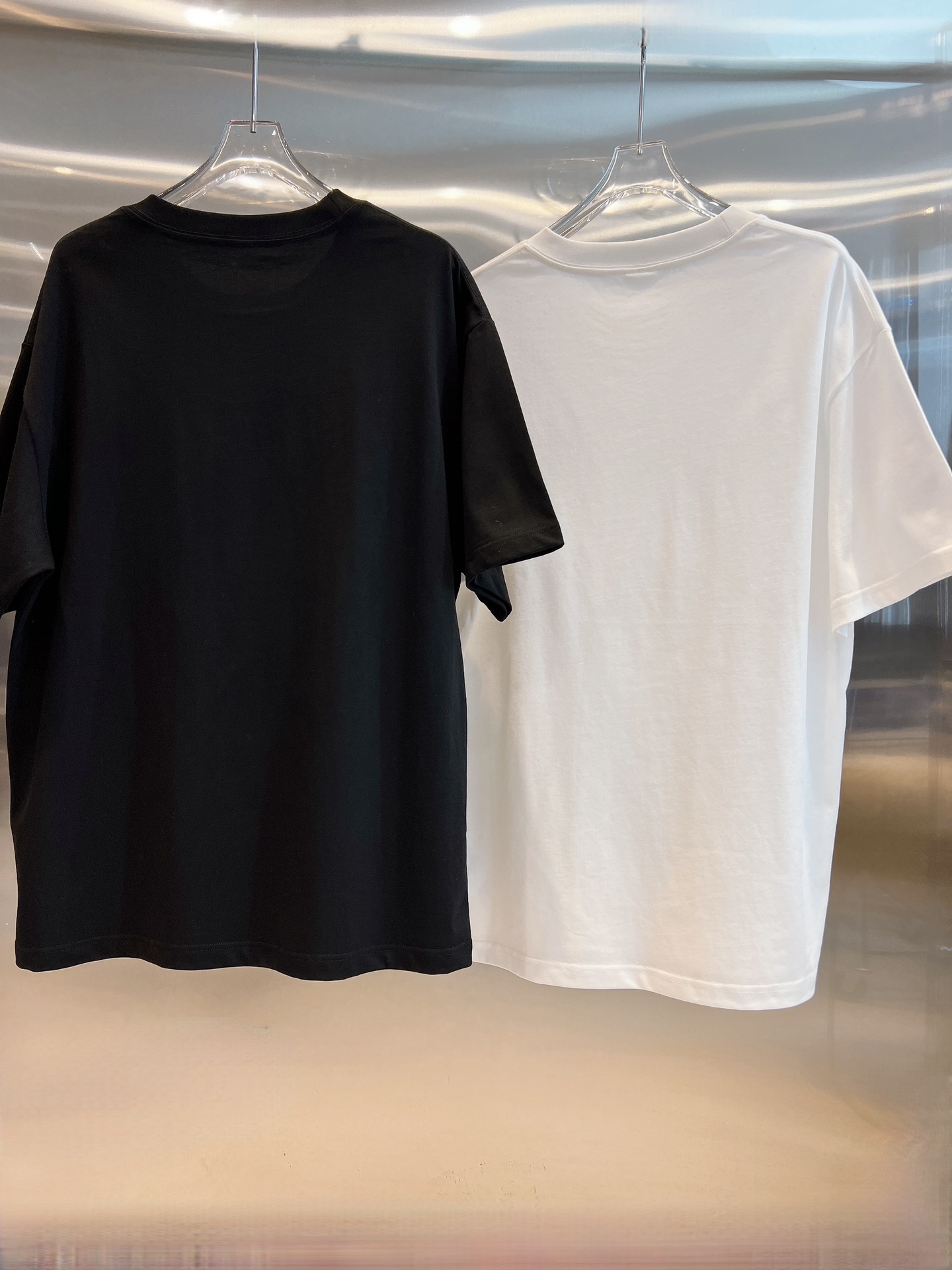 [TOP] CH@NEL T-Shirt - 2 Color - Chanel